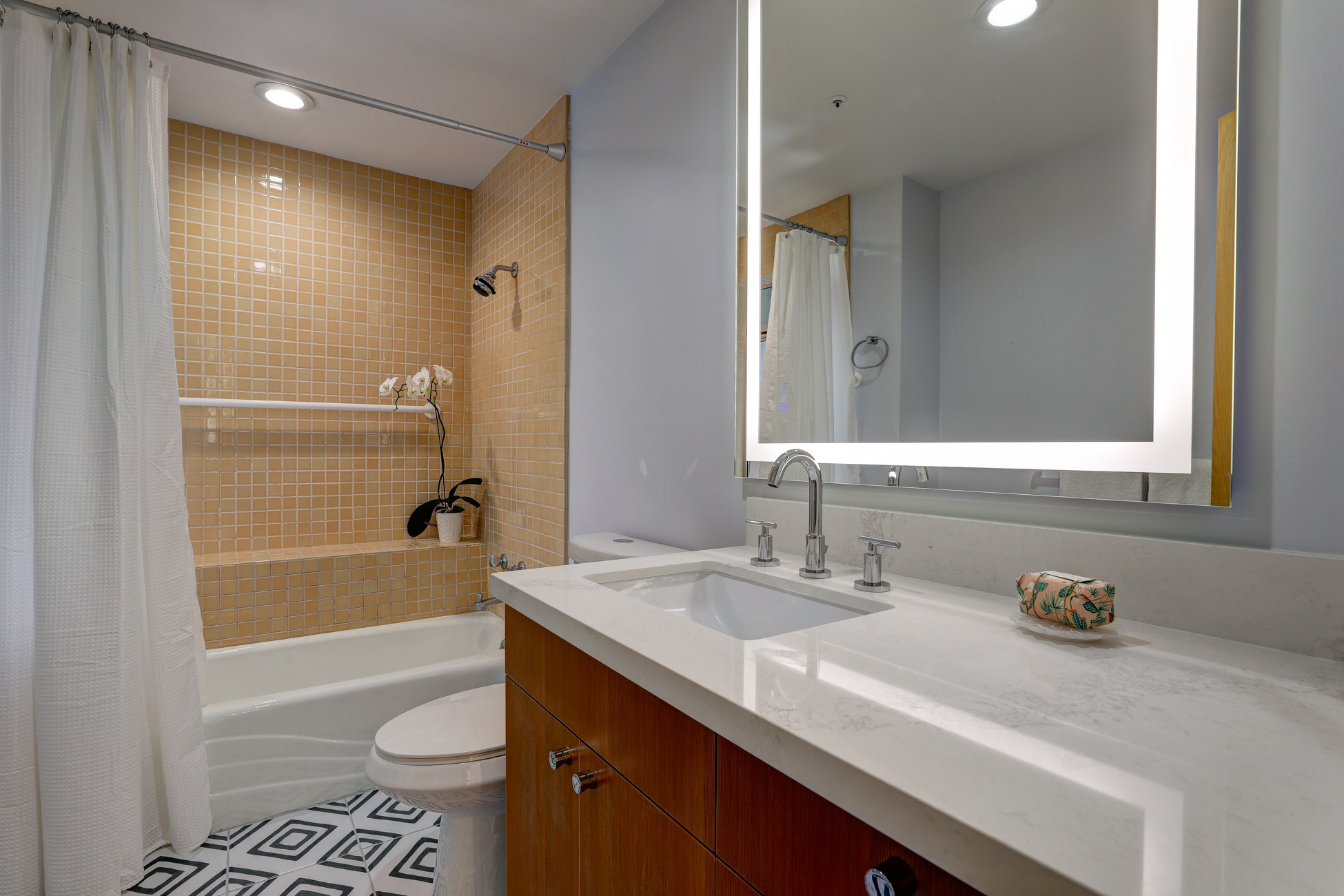 Extraordinary Contemporary Retreat – image 26