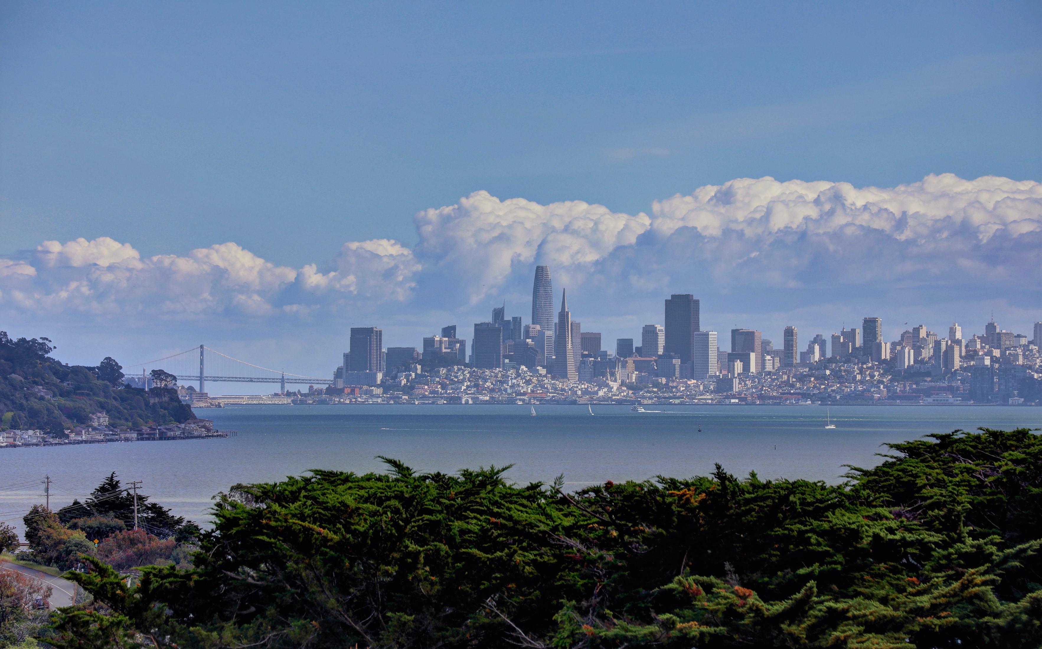 SPECTACULAR VIEW RESIDENCE – image 1