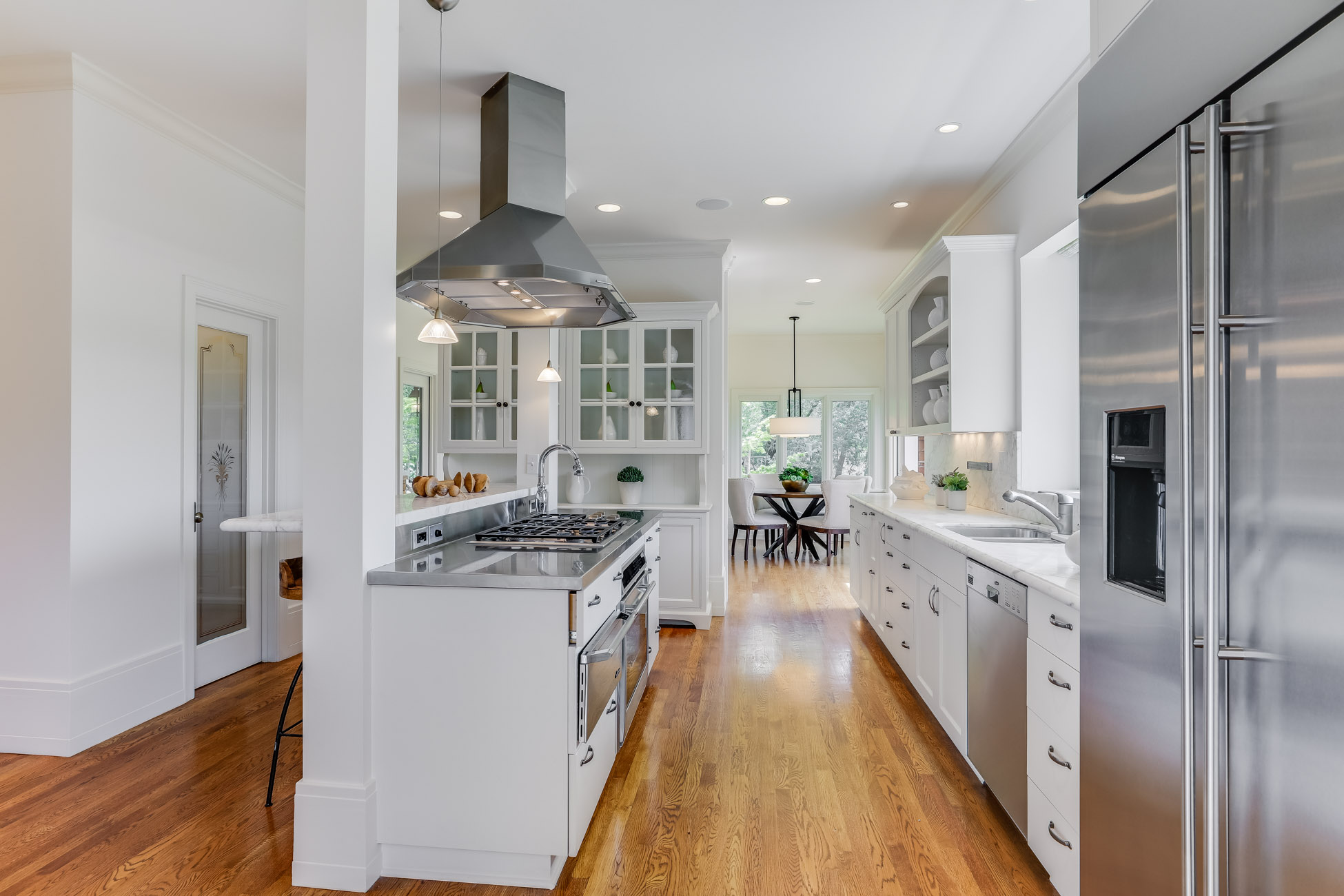 INCREDIBLE LEGACY ESTATE – image 12