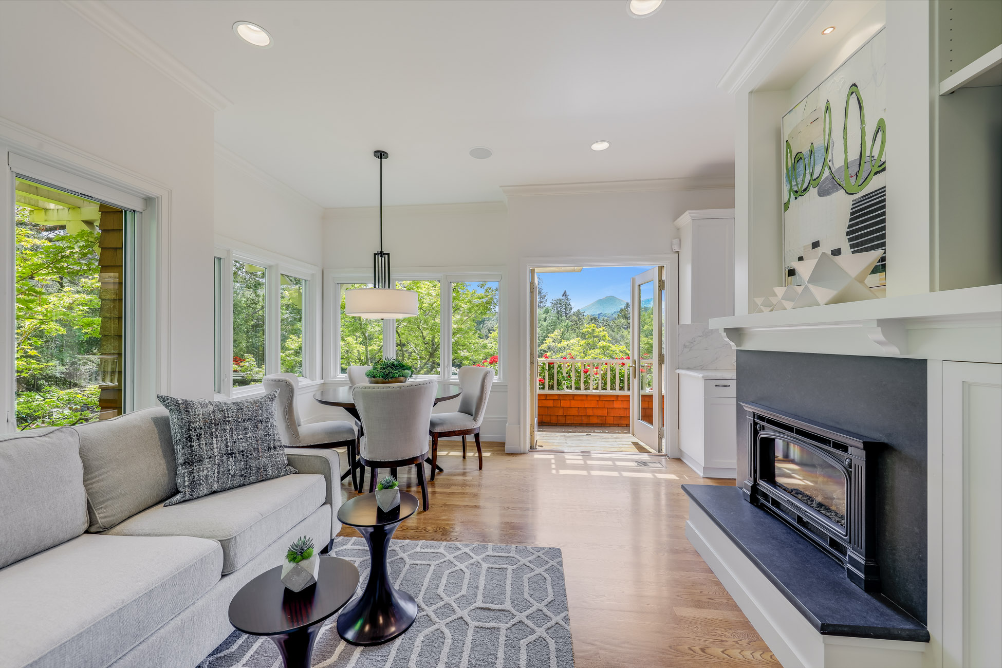 INCREDIBLE LEGACY ESTATE – image 16
