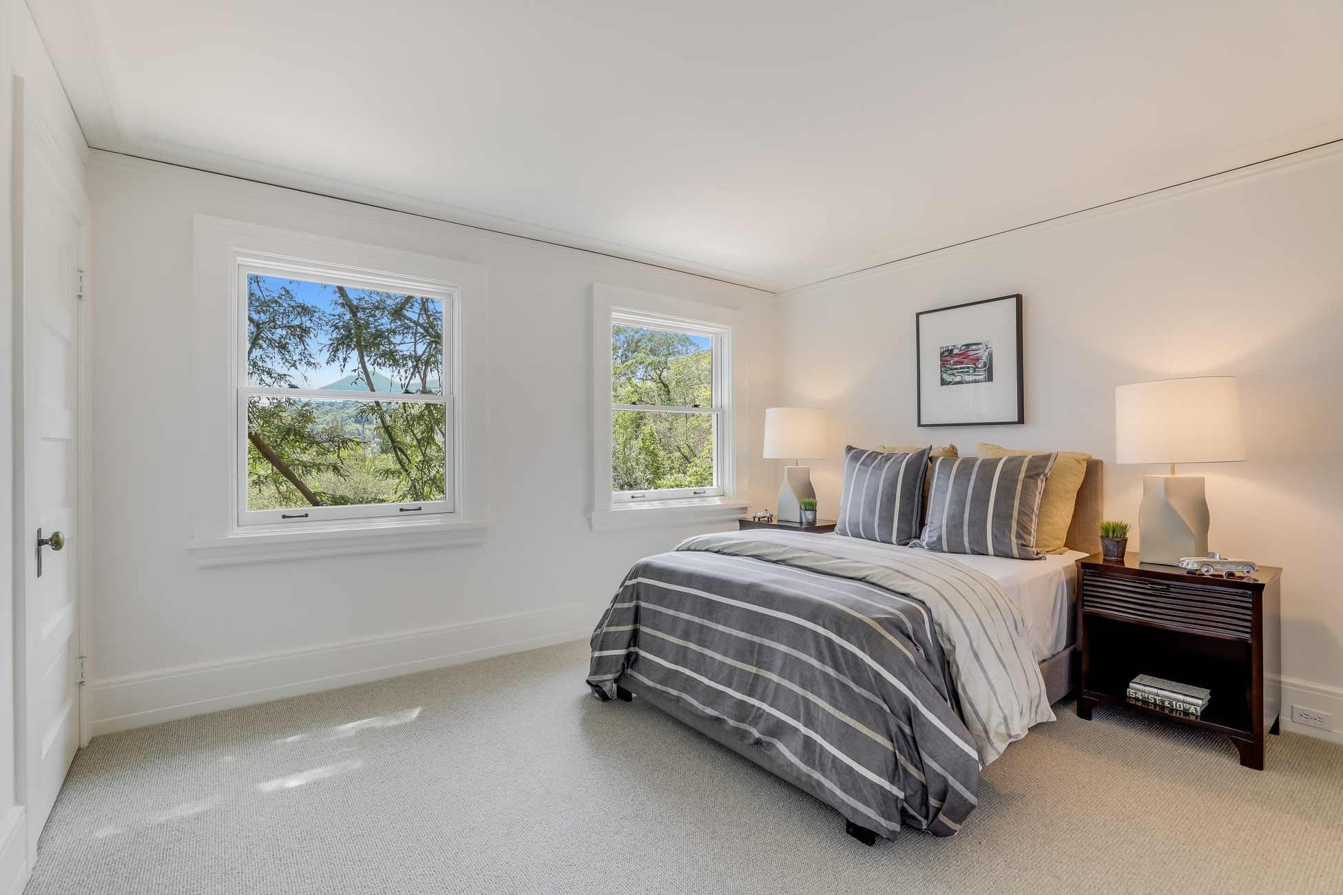 INCREDIBLE LEGACY ESTATE – image 24