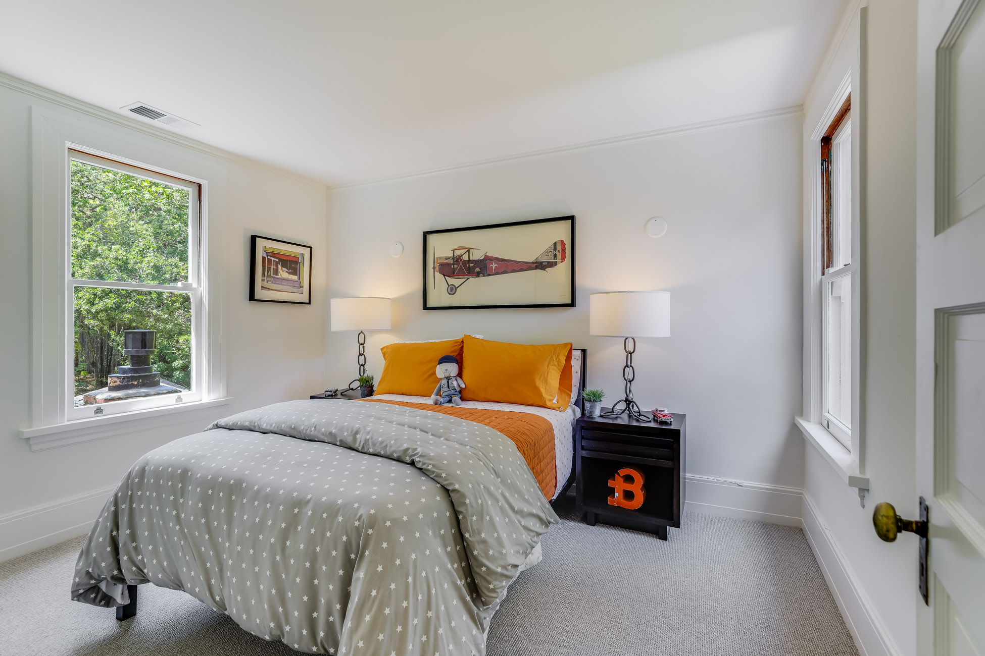 INCREDIBLE LEGACY ESTATE – image 26