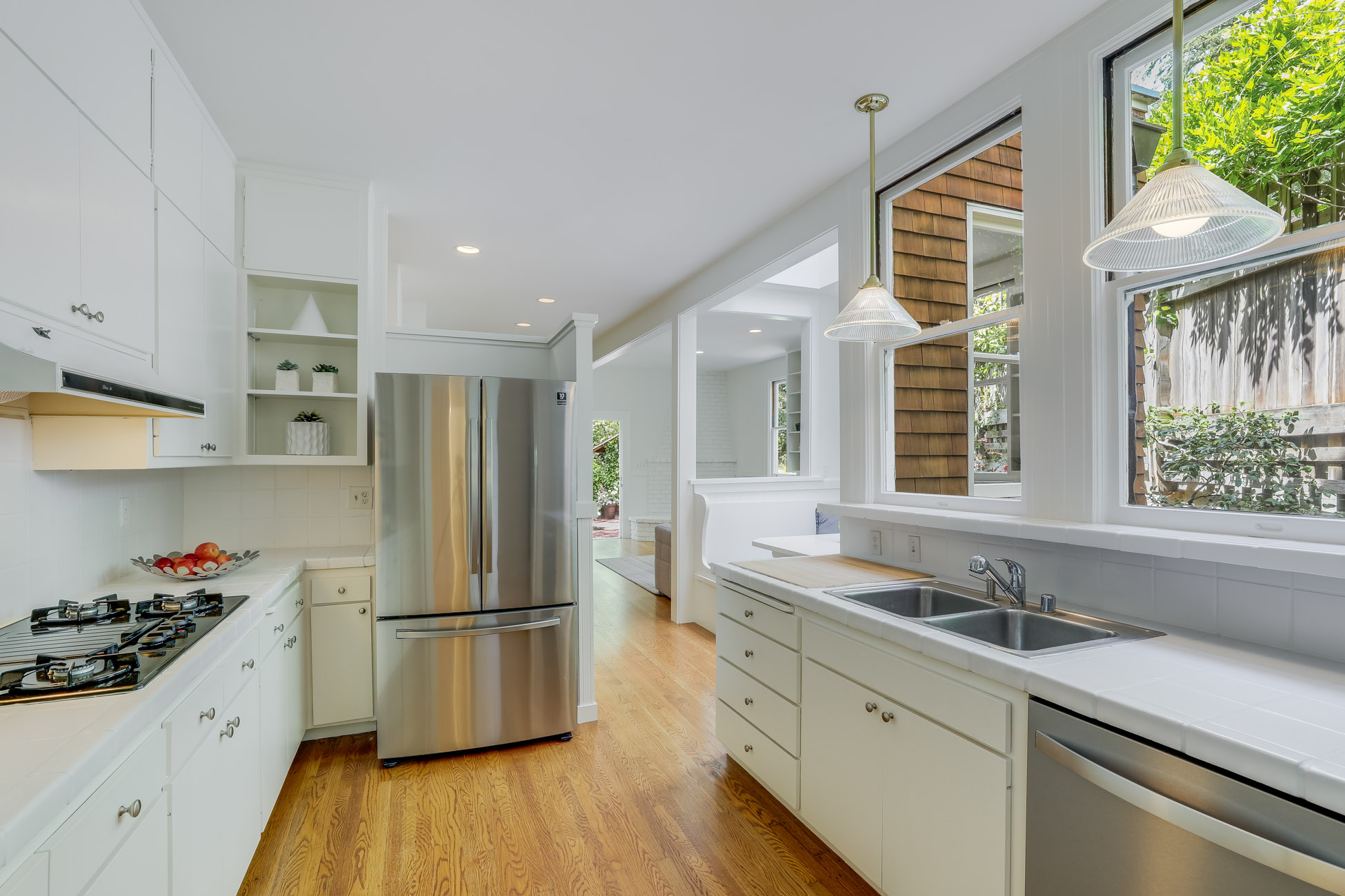 INCREDIBLE LEGACY ESTATE – image 33