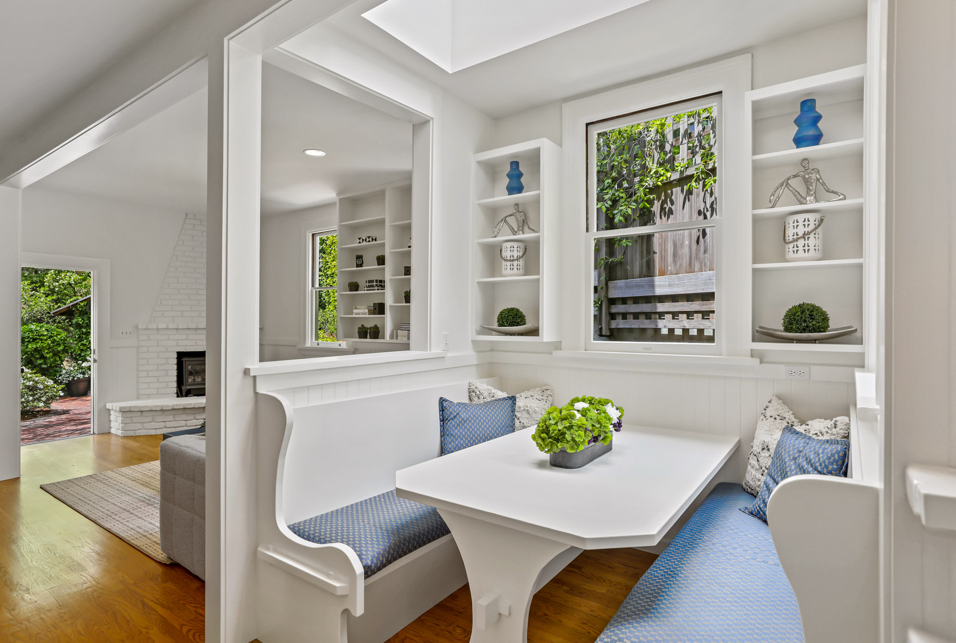 INCREDIBLE LEGACY ESTATE – image 34