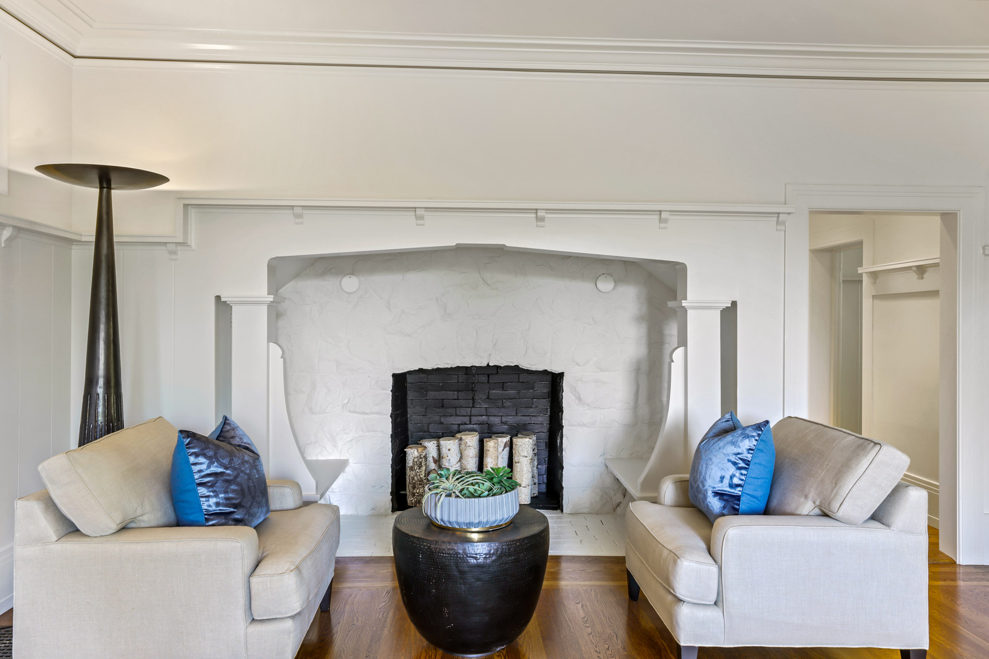 INCREDIBLE LEGACY ESTATE – image 8