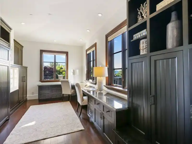 EXTRAORDINARY VIEW ESTATE – image 15