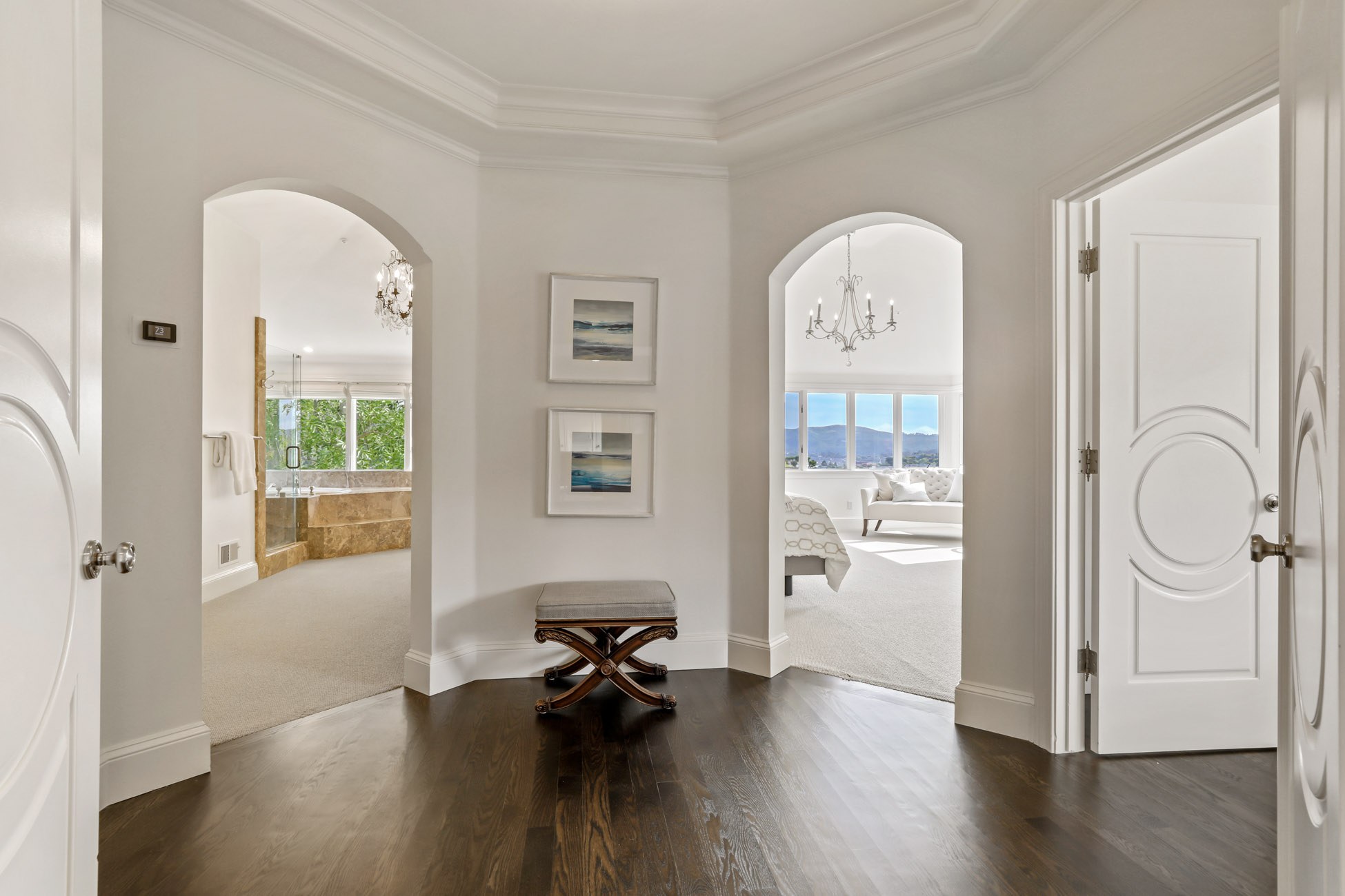 EXCEPTIONAL CUSTOM RESIDENCE – image 17