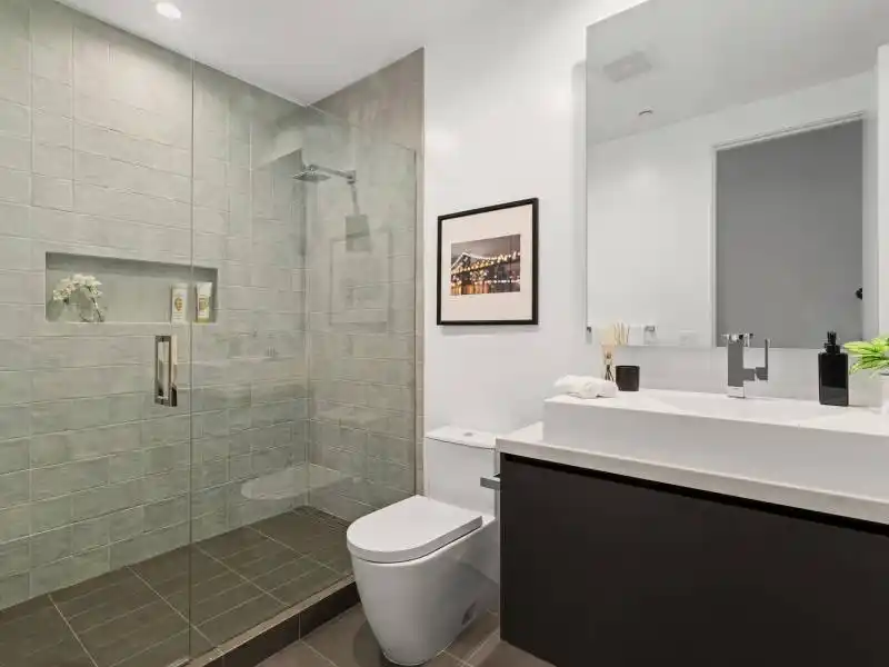 1916 Sunset Plaza Dr – image 20