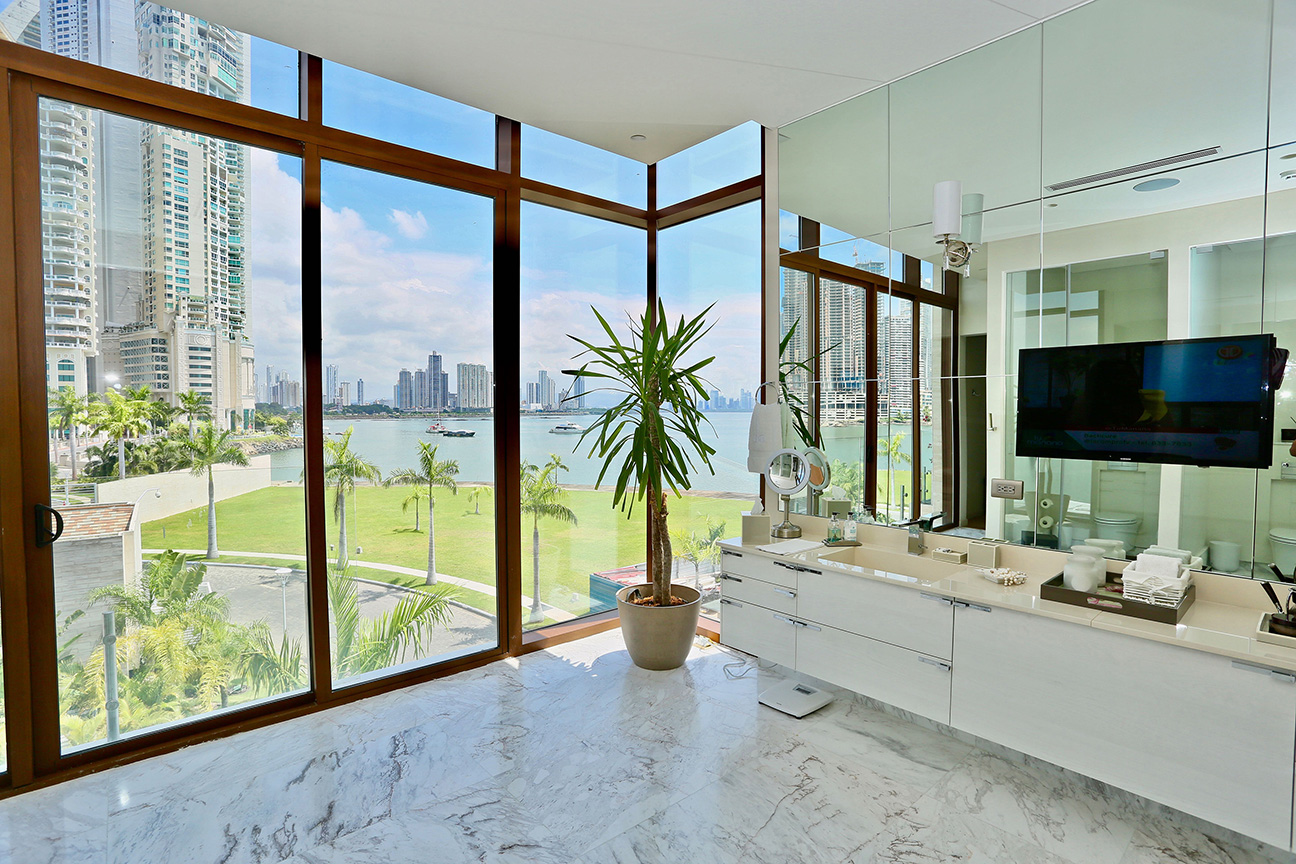 The Thr3e Level Penthouse, Ocean Reef Islands, Panama – image 22