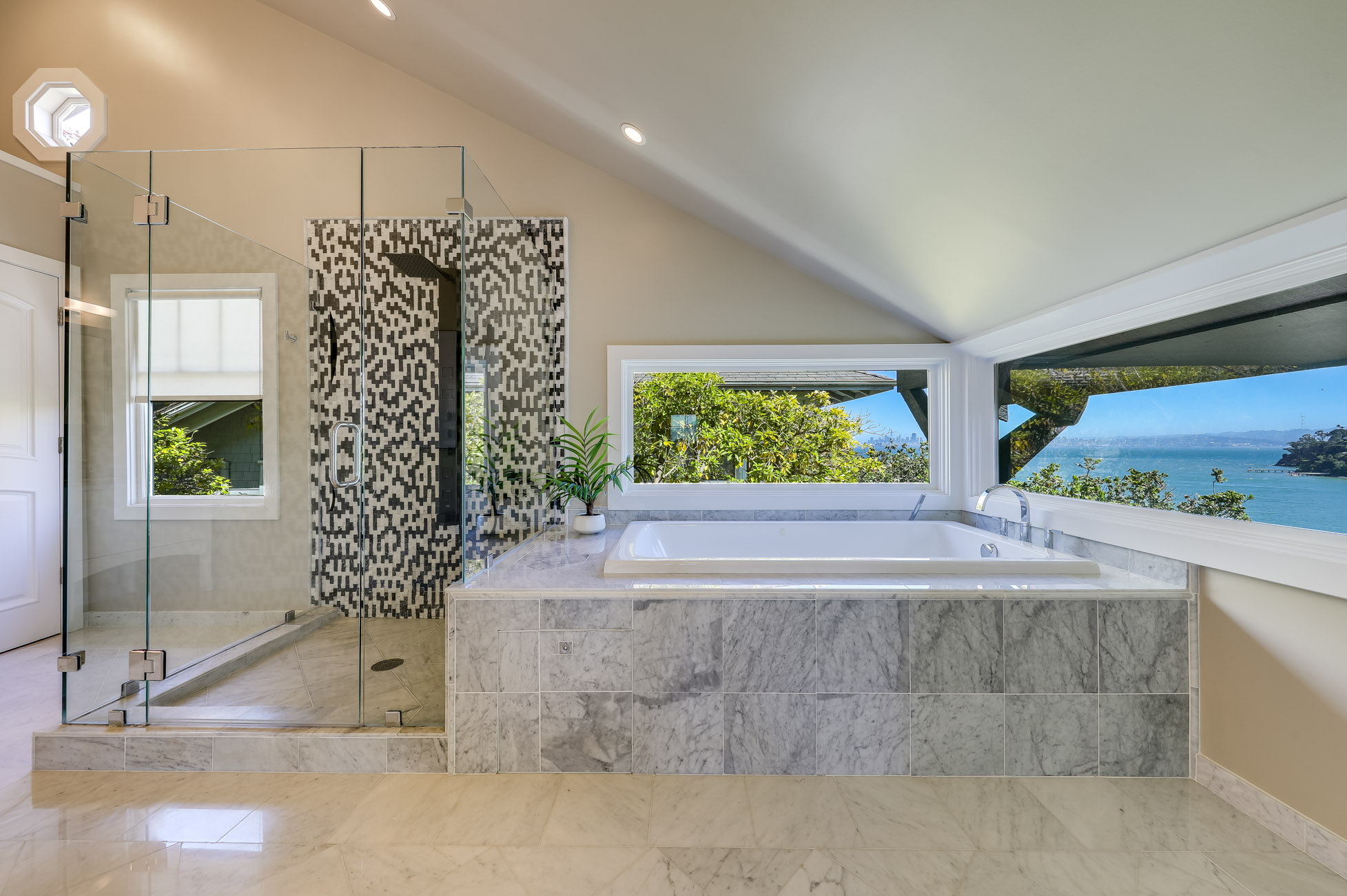 CAPTIVATING CORINTHIAN ISLAND – image 16