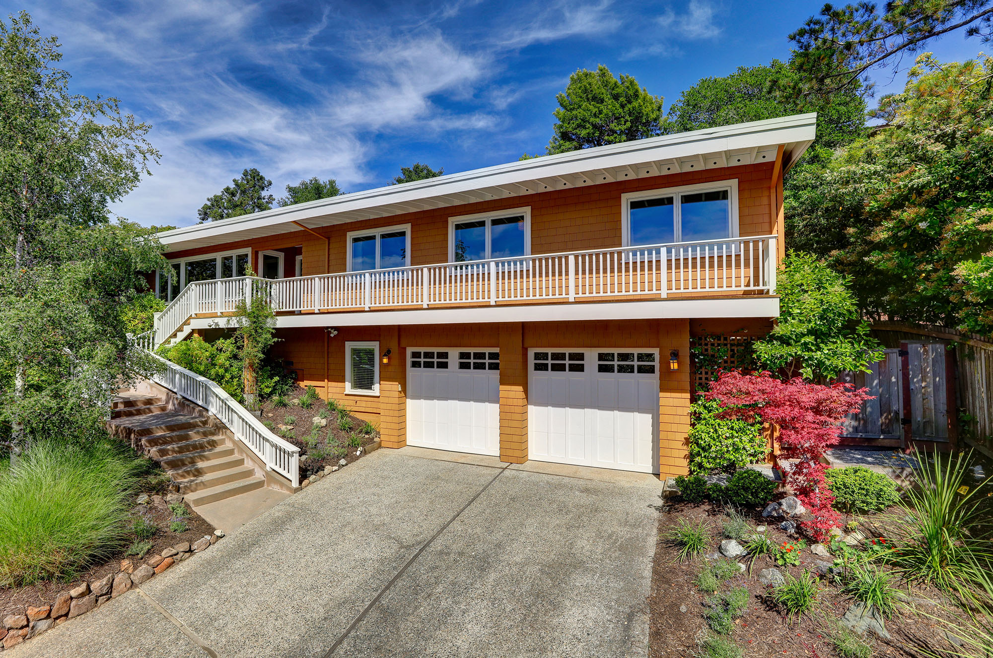 PRIME TIBURON LOCATION – image 1