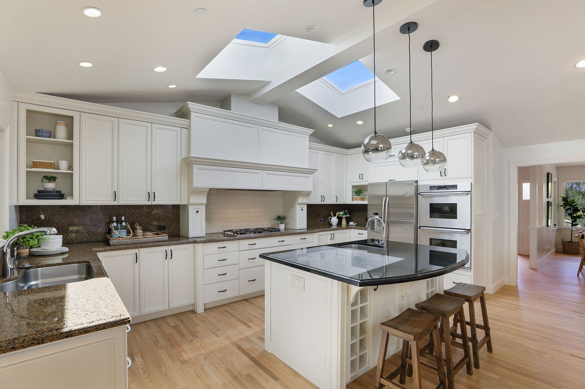 PRIME TIBURON LOCATION – image 11