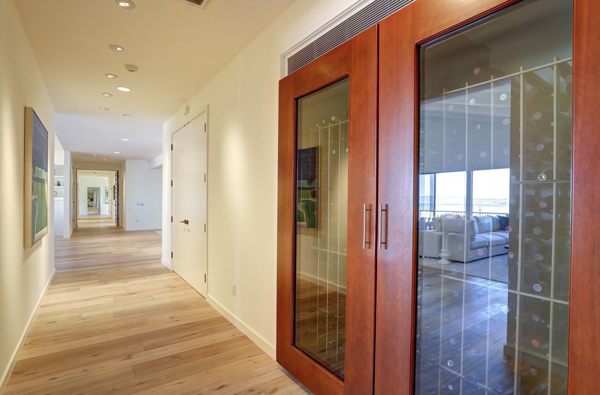 EXTRAORDINARY WATERFRONT RETREAT – image 17