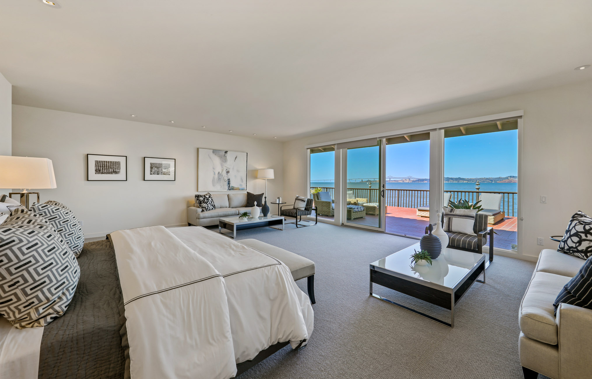 EXTRAORDINARY WATERFRONT RETREAT – image 19