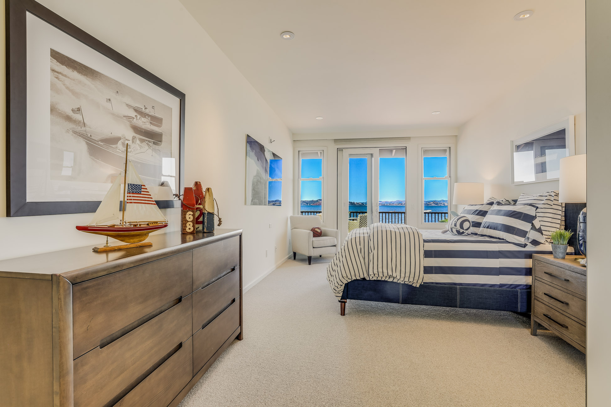 EXTRAORDINARY WATERFRONT RETREAT – image 25