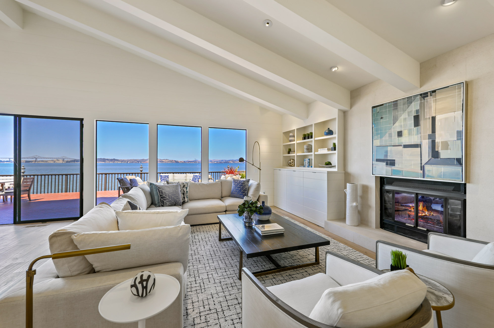 EXTRAORDINARY WATERFRONT RETREAT – image 8
