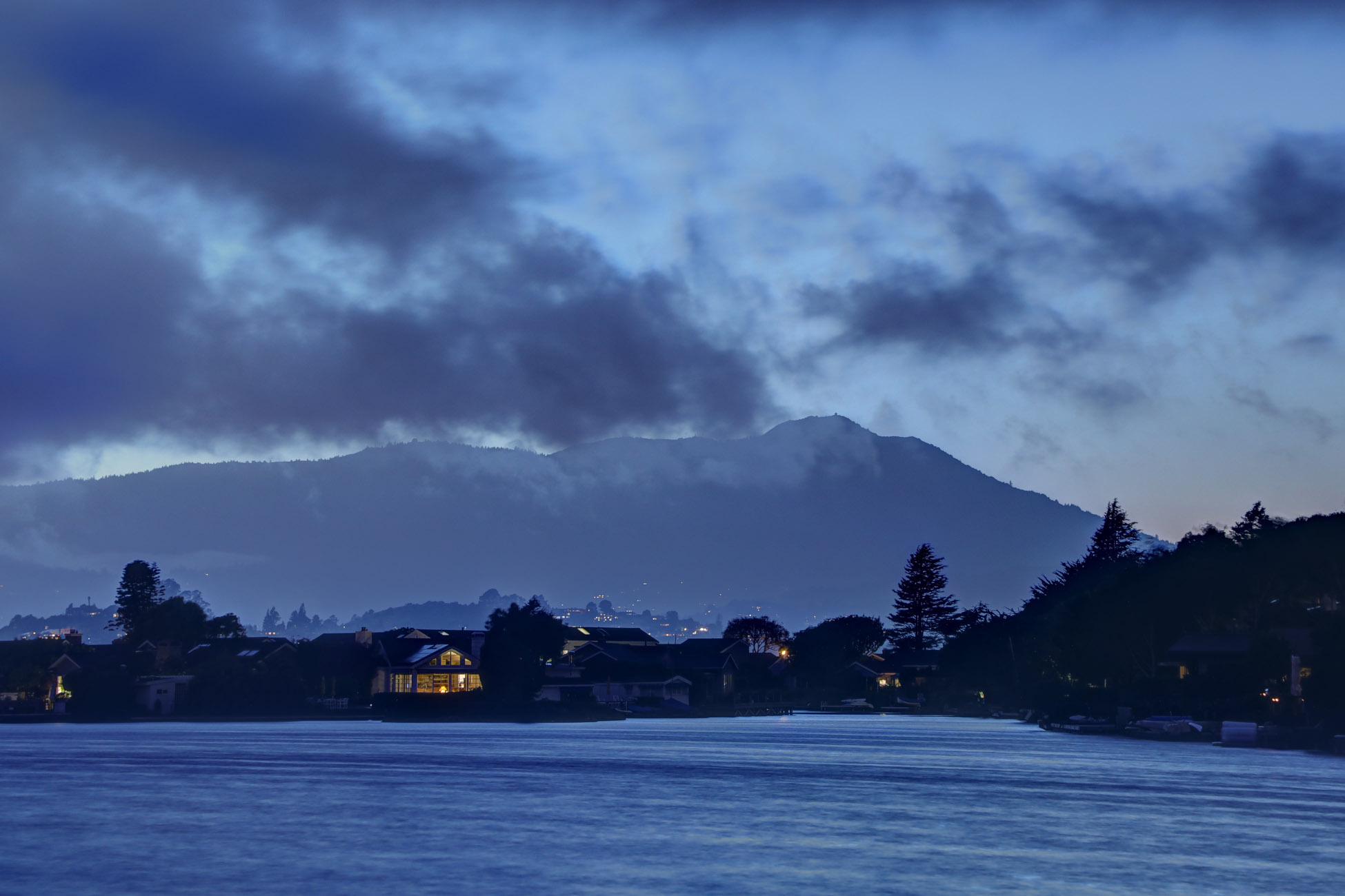 BEAUTIFUL BELVEDERE LAGOON – image 71