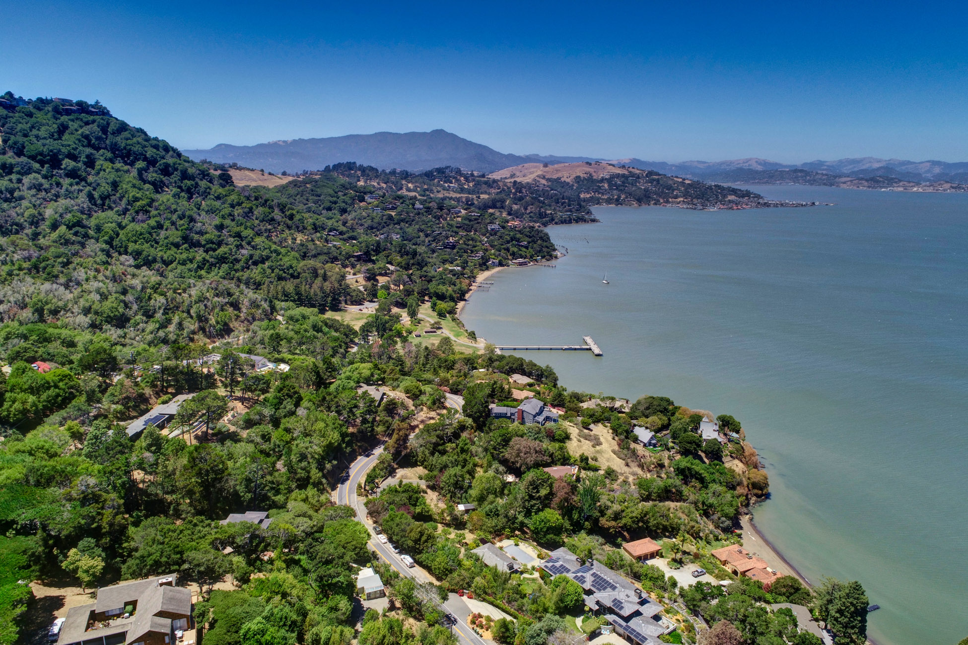 PARADISE RETREAT – image 89