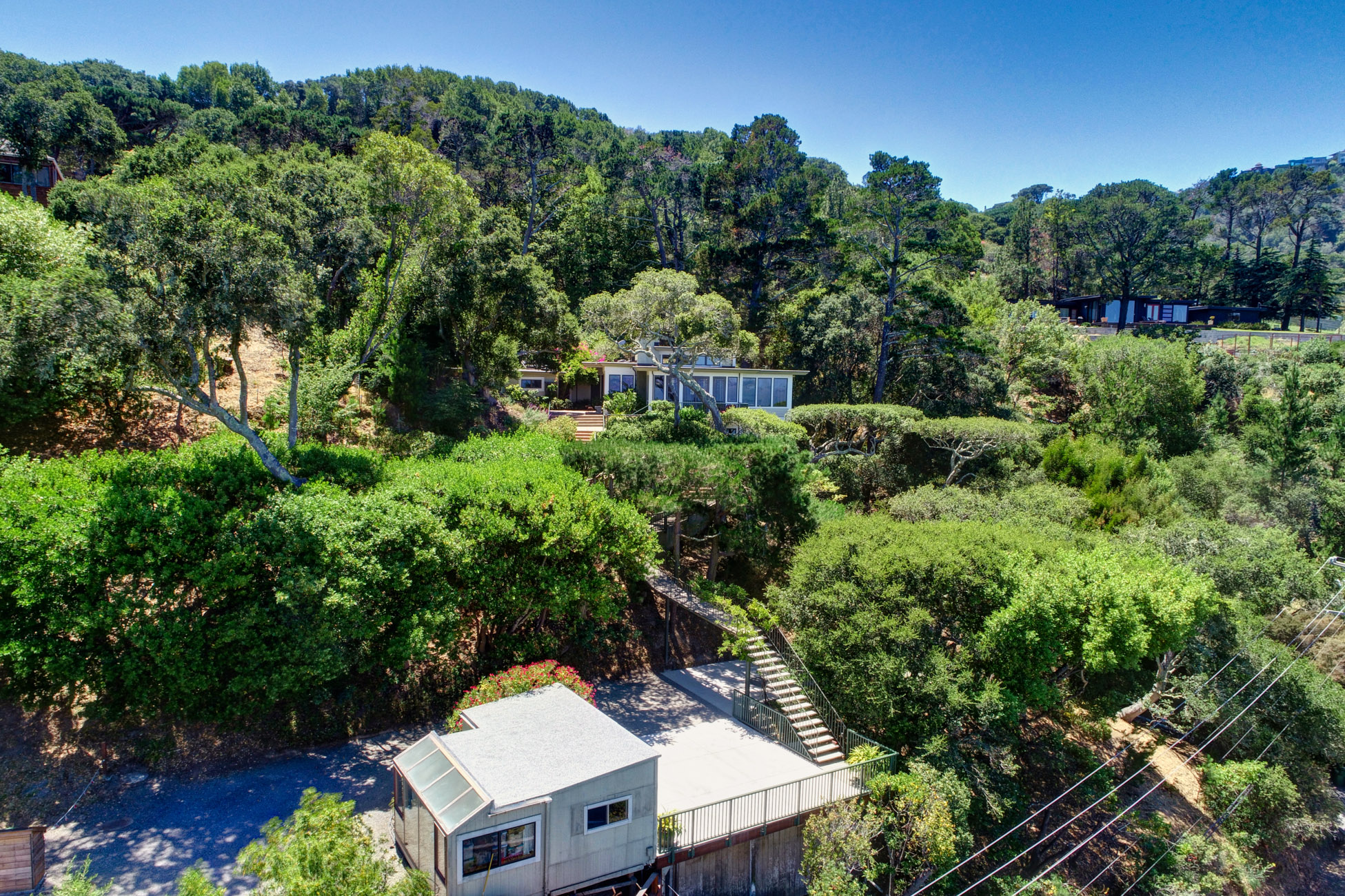 PARADISE RETREAT – image 87