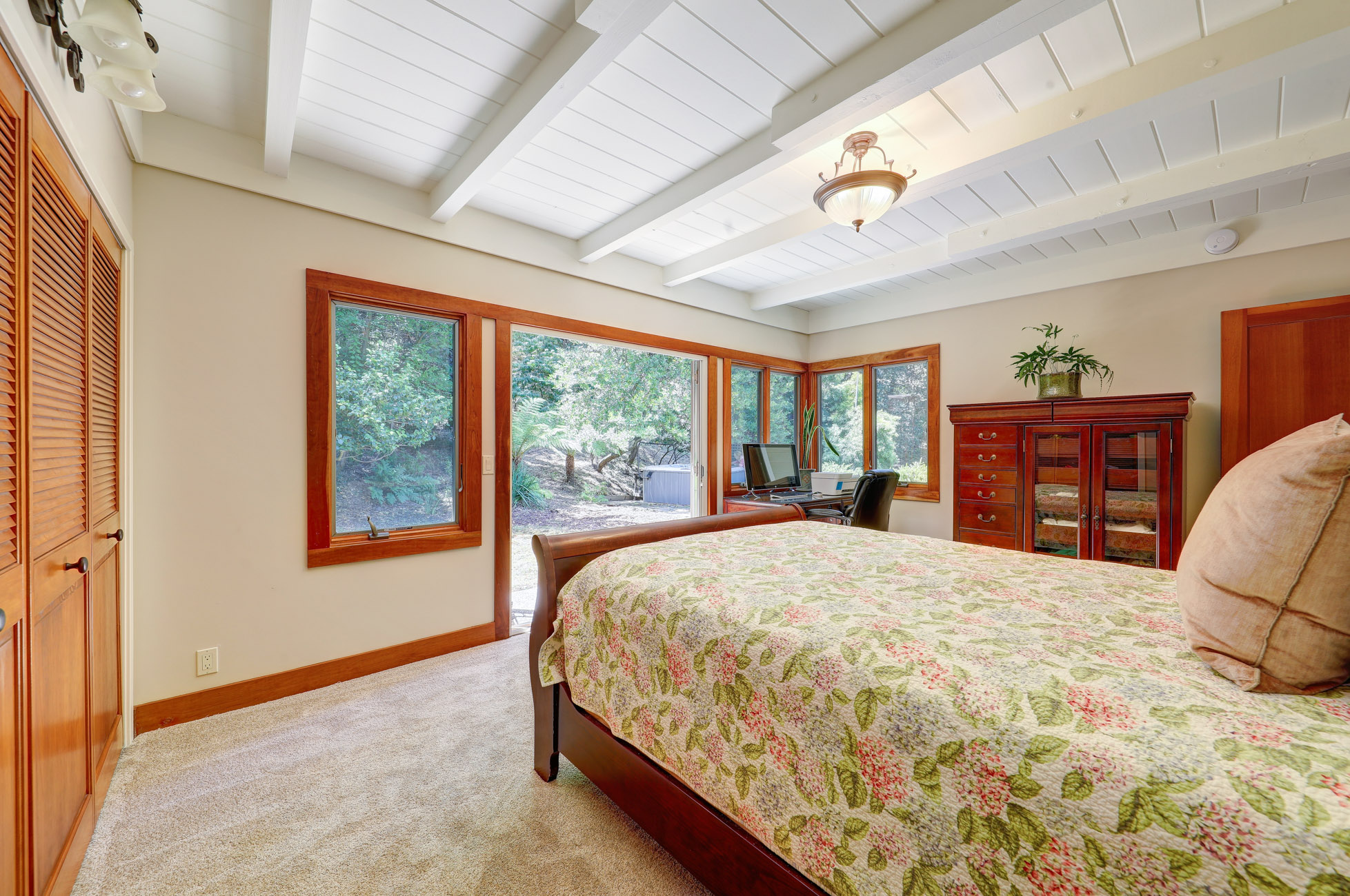 PARADISE RETREAT – image 30