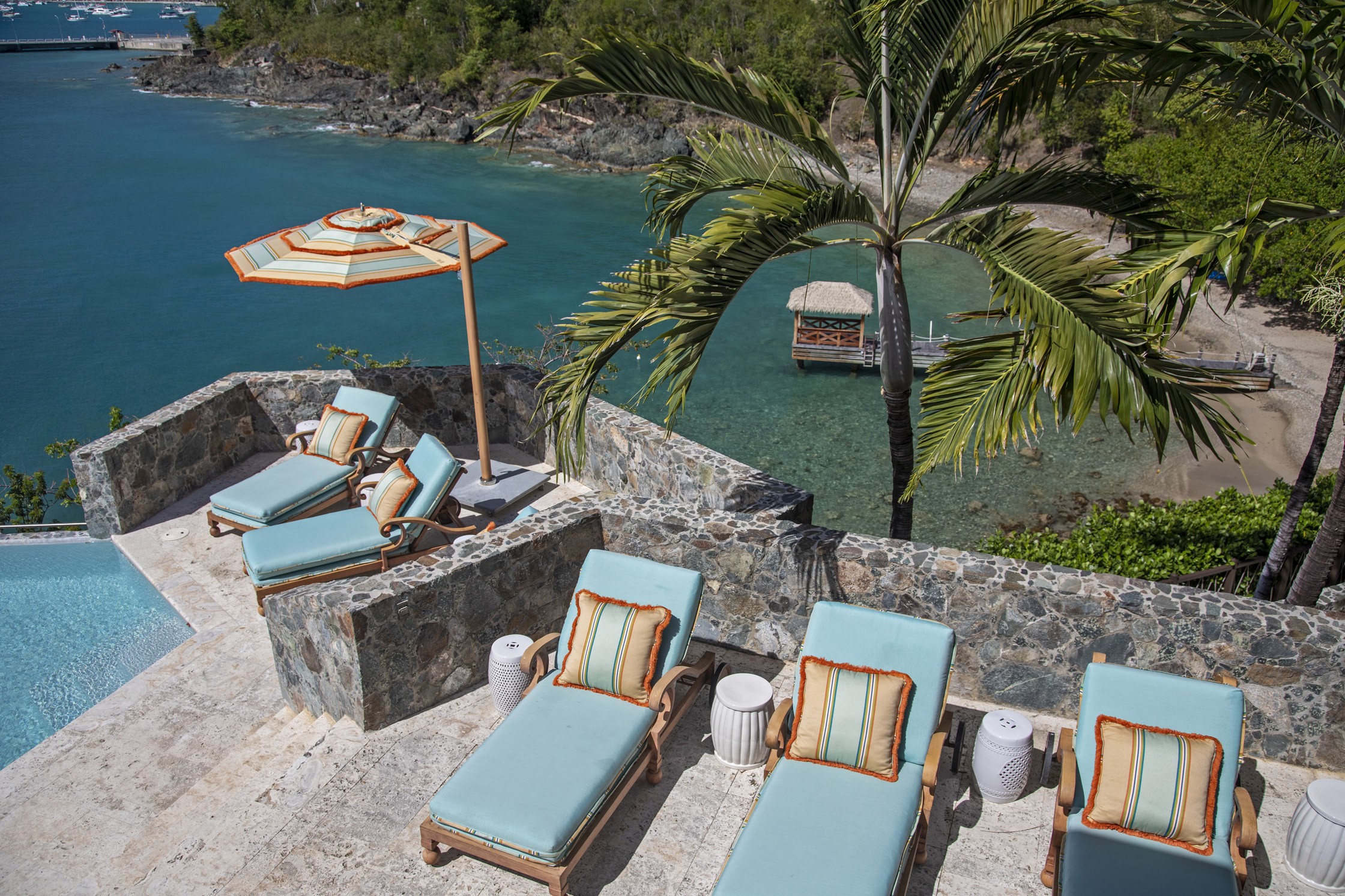 Waterfront Estate – image 26