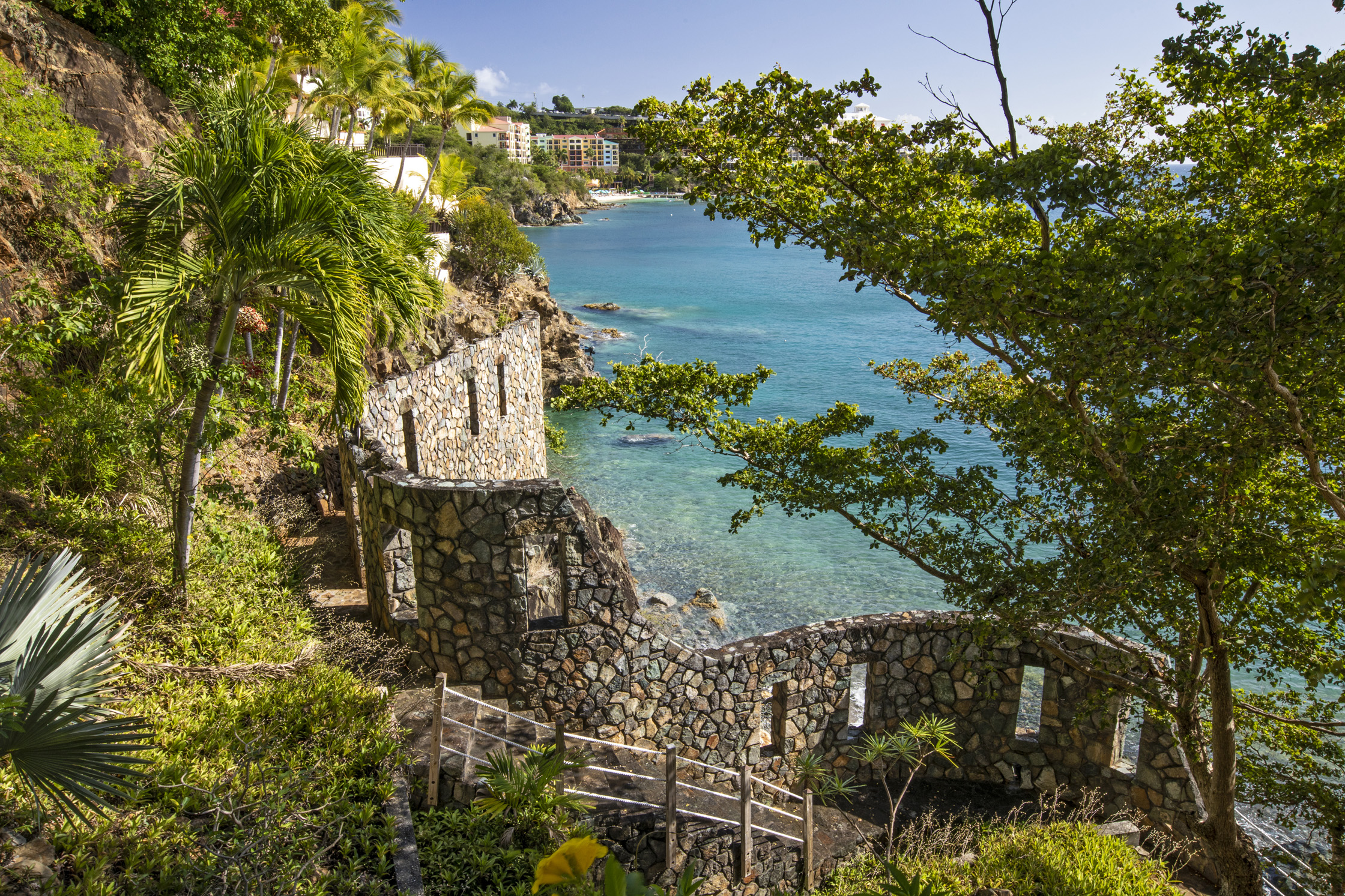 Waterfront Estate – image 54