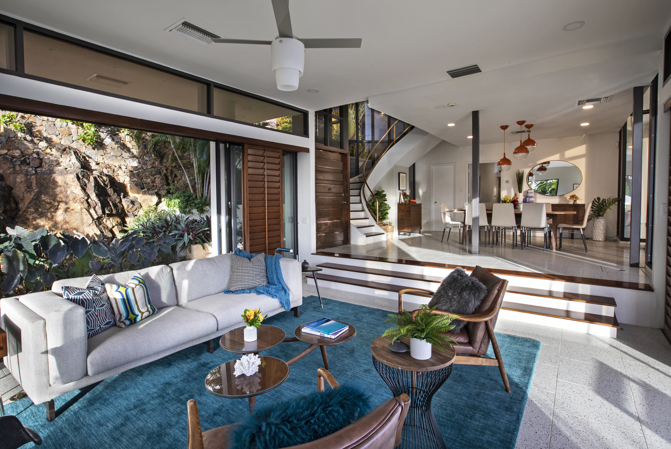 Waterfront Estate – image 43