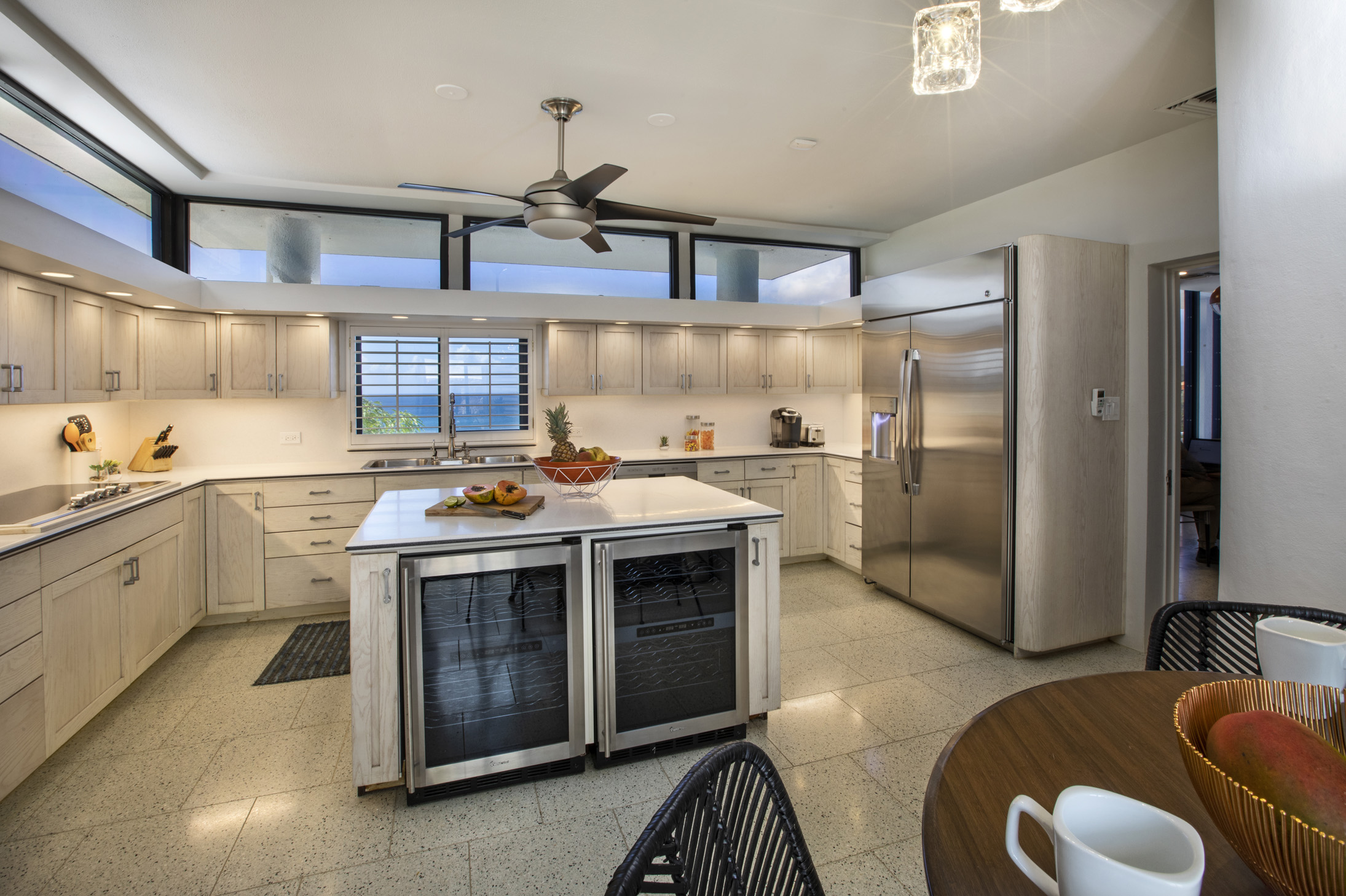 Waterfront Estate – image 42