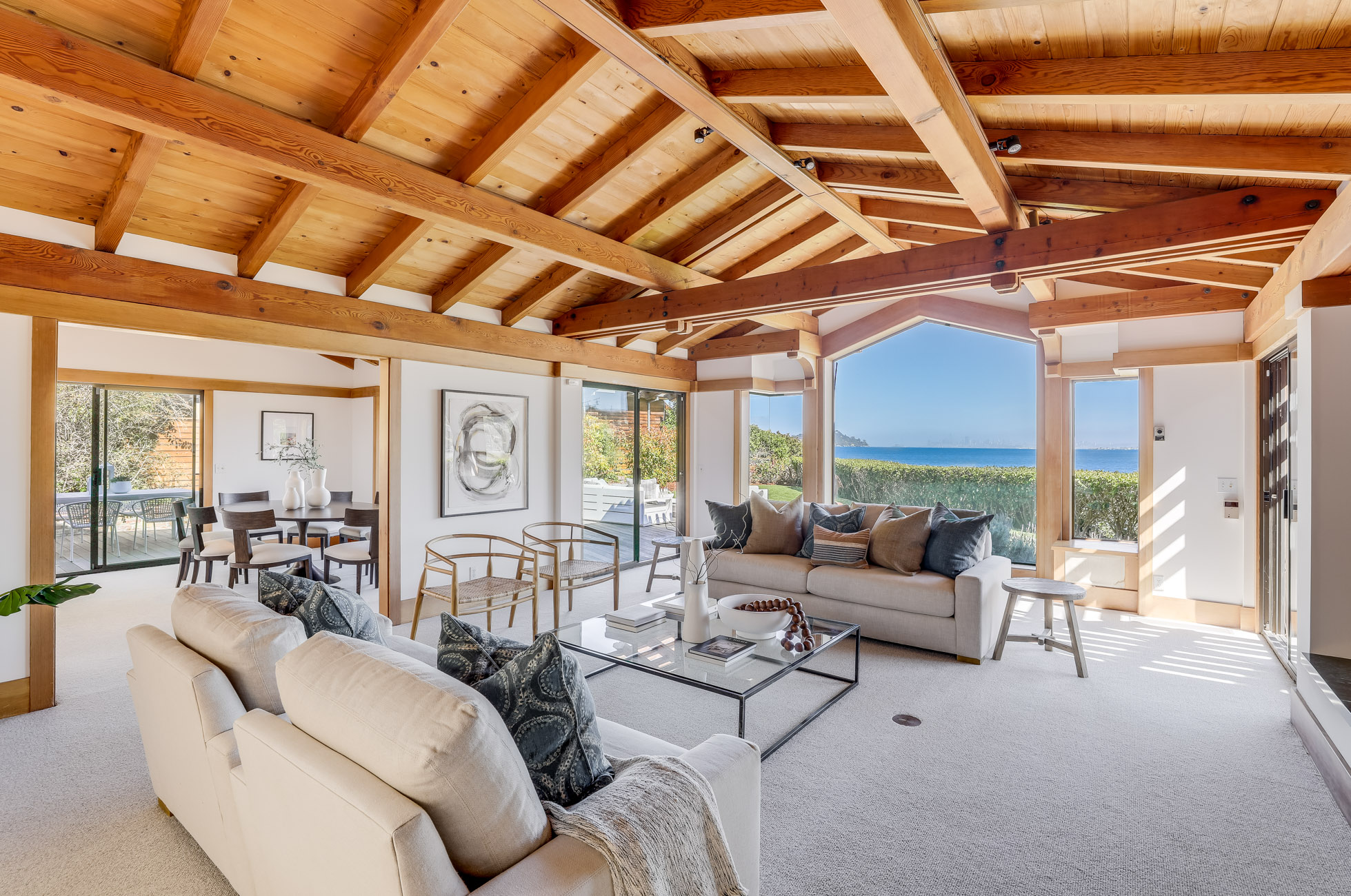 Waterfront Living – image 3