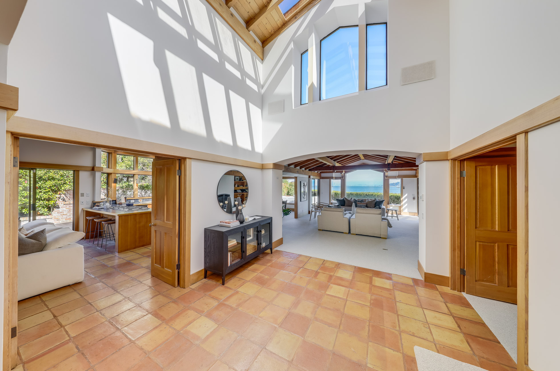 Waterfront Living – image 8