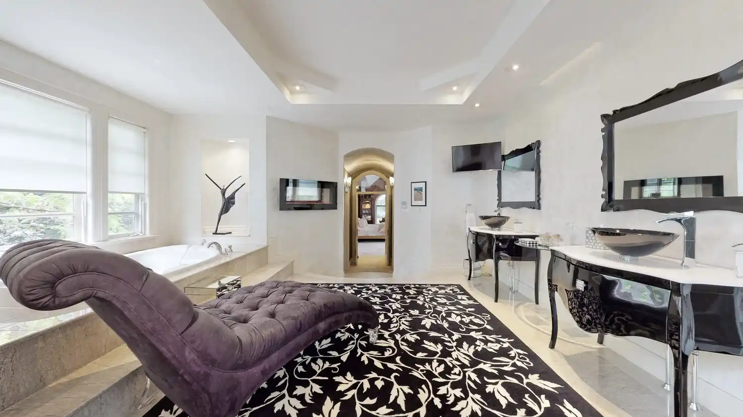 An Estate Home Like No Other – image 17