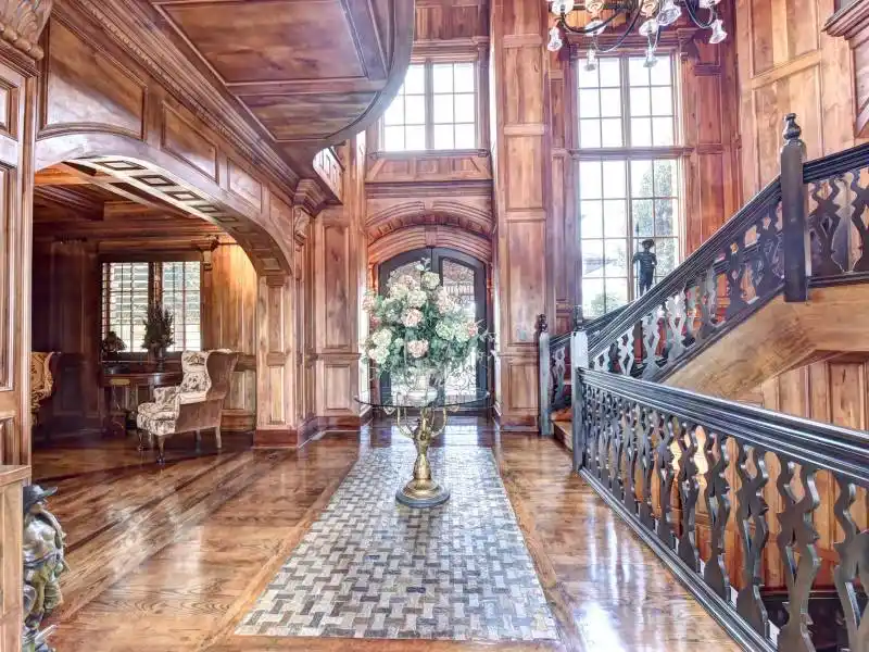 AUCTION - Georgia's Premier Luxury Estate/Event Venue on 50± Acres – image 11