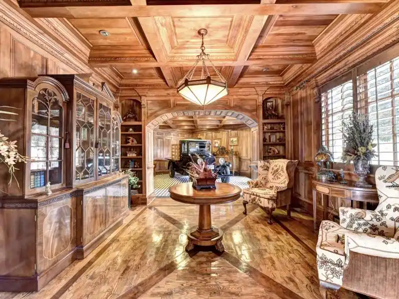 AUCTION - Georgia's Premier Luxury Estate/Event Venue on 50± Acres – image 13
