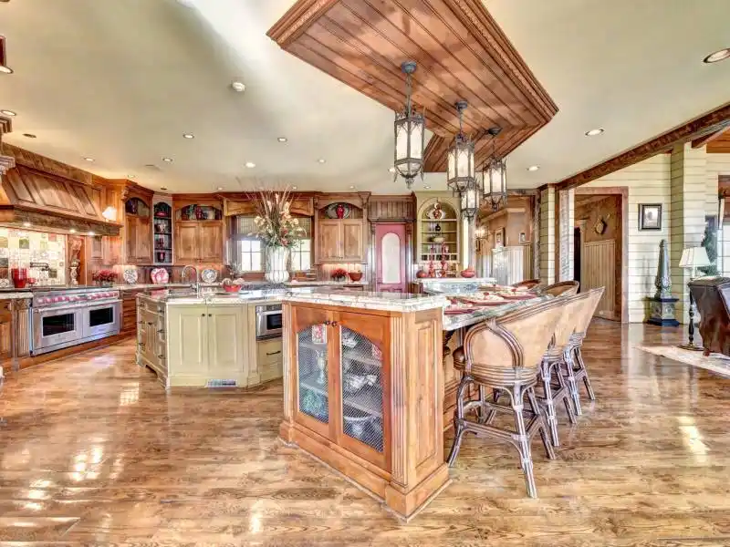 AUCTION - Georgia's Premier Luxury Estate/Event Venue on 50± Acres – image 16