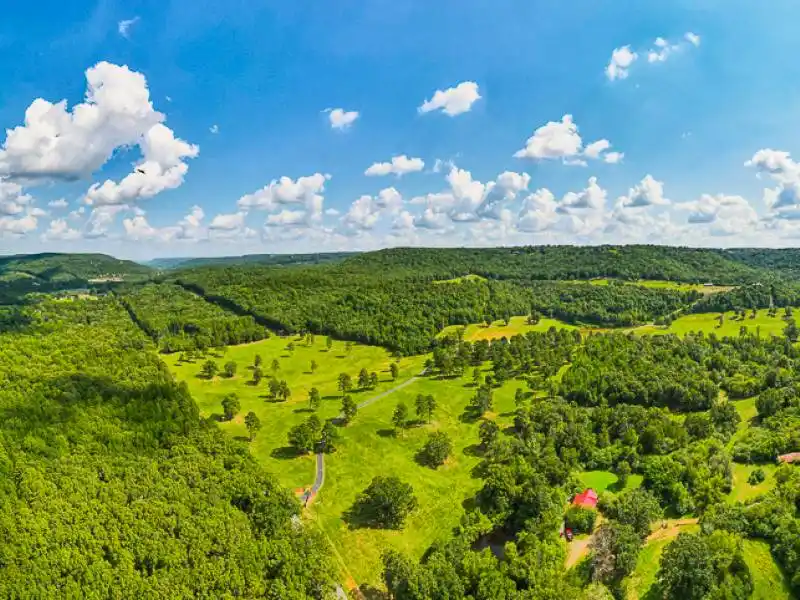 AUCTION - Luxury Hilltop Home on 120± Acres with Lake Views – image 25