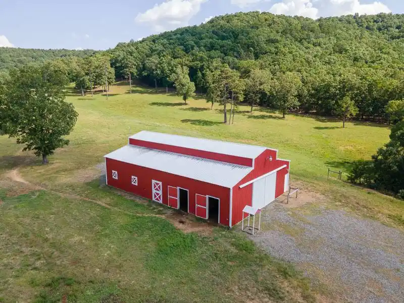 AUCTION - Luxury Hilltop Home on 120± Acres with Lake Views – image 3