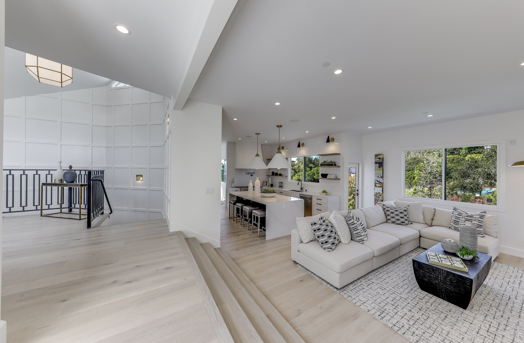EXTRAORDINARY RENOVATION – image 14