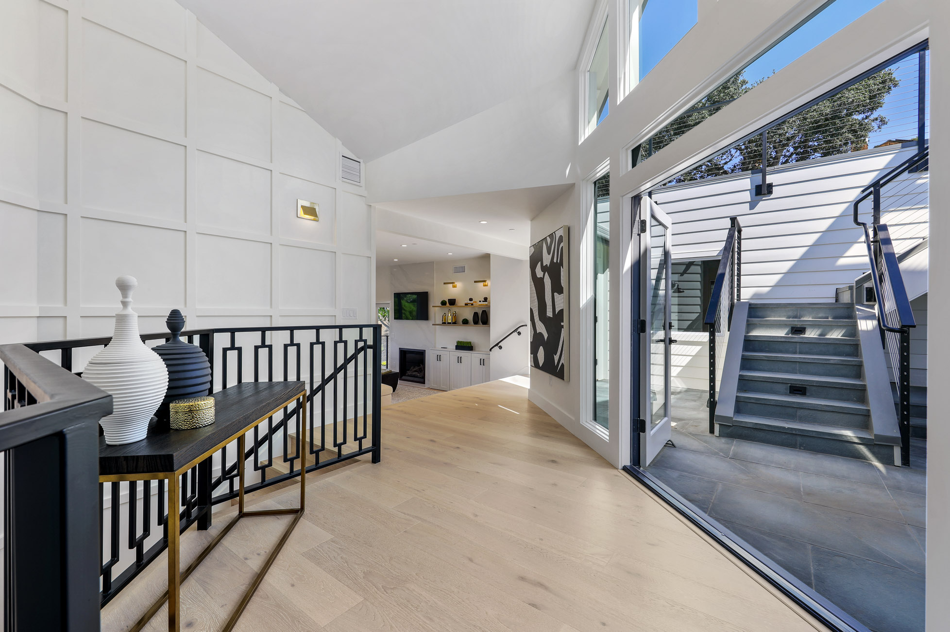 EXTRAORDINARY RENOVATION – image 15
