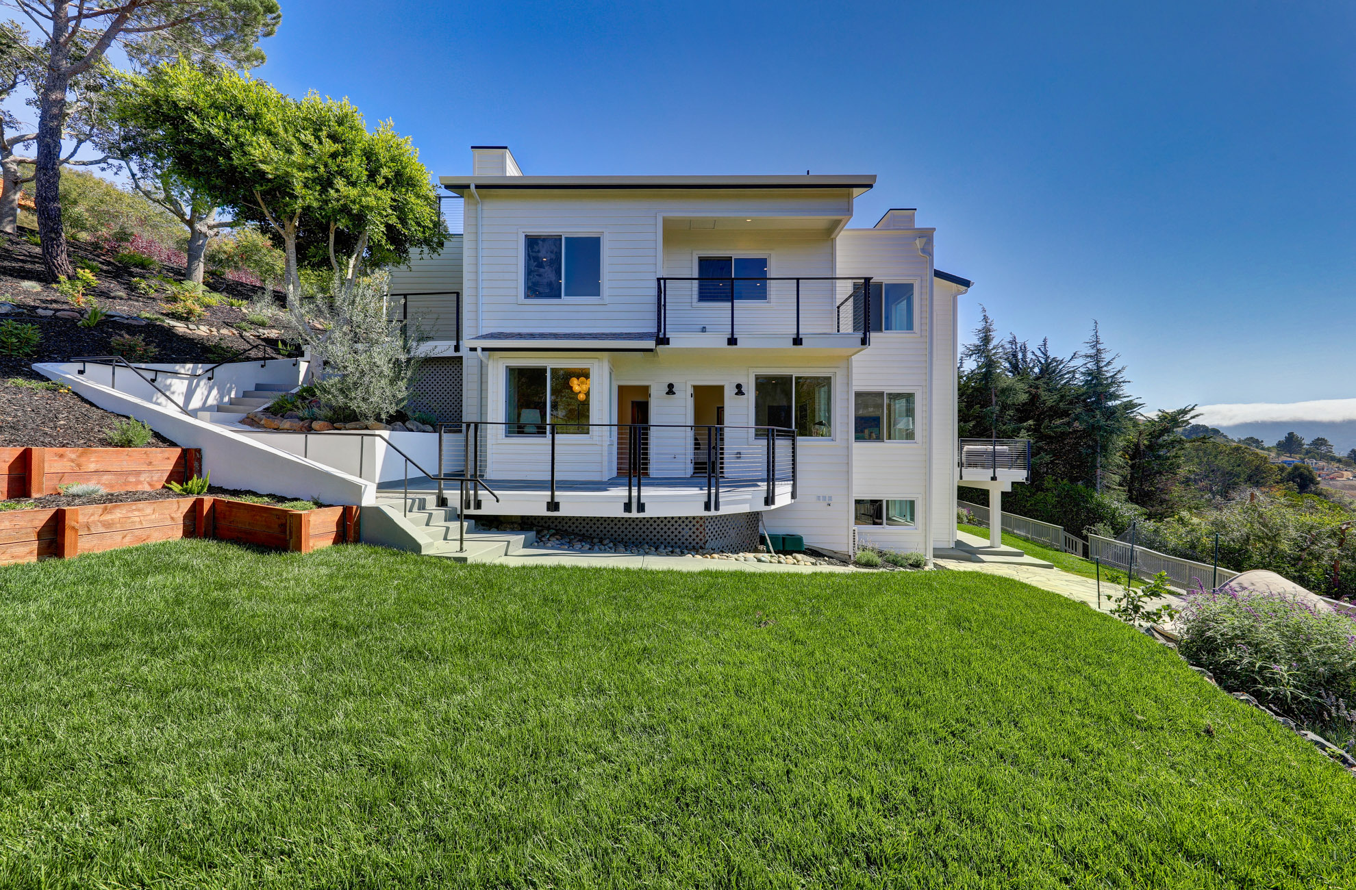 EXTRAORDINARY RENOVATION – image 30