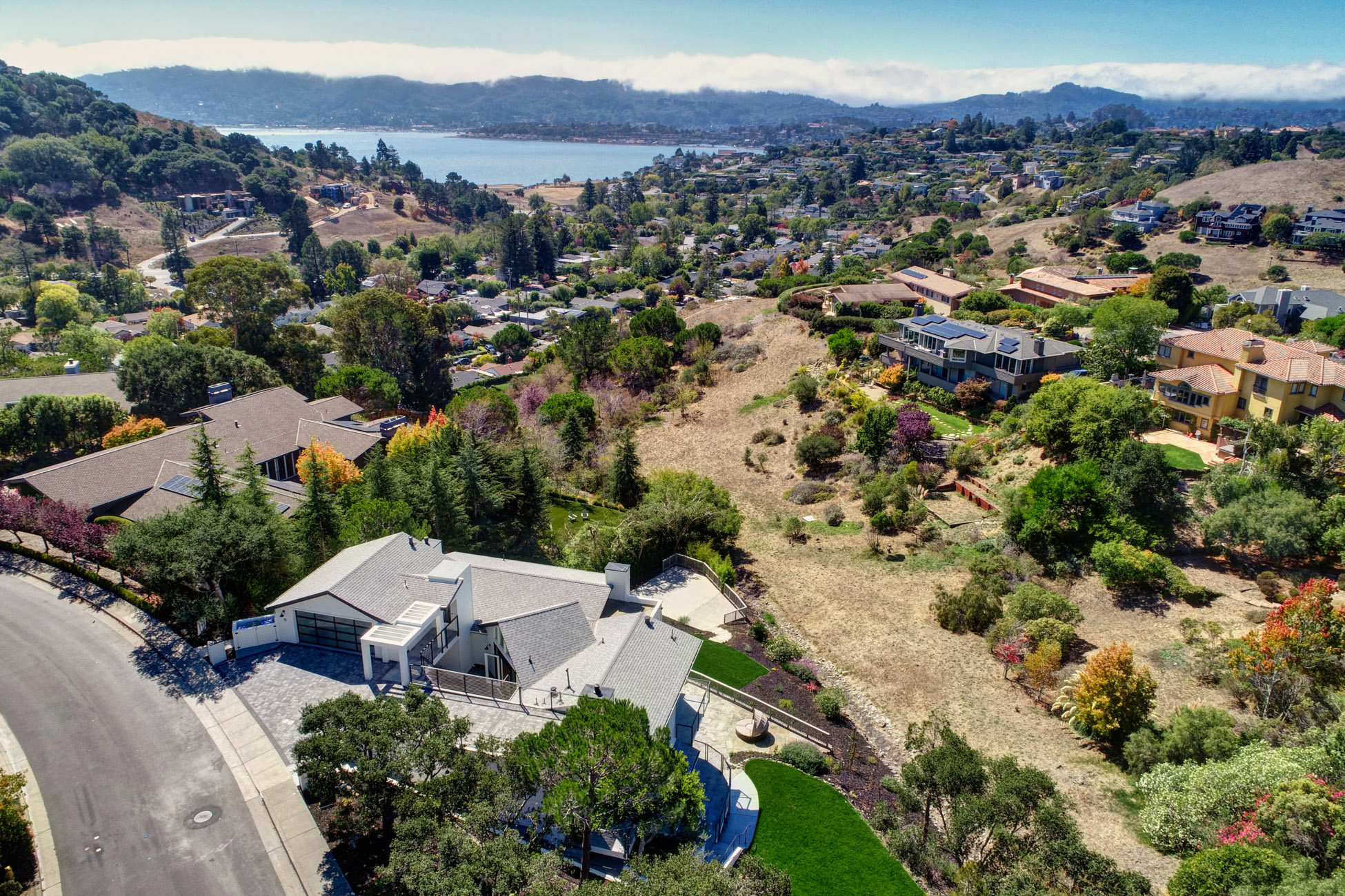 EXTRAORDINARY RENOVATION – image 35