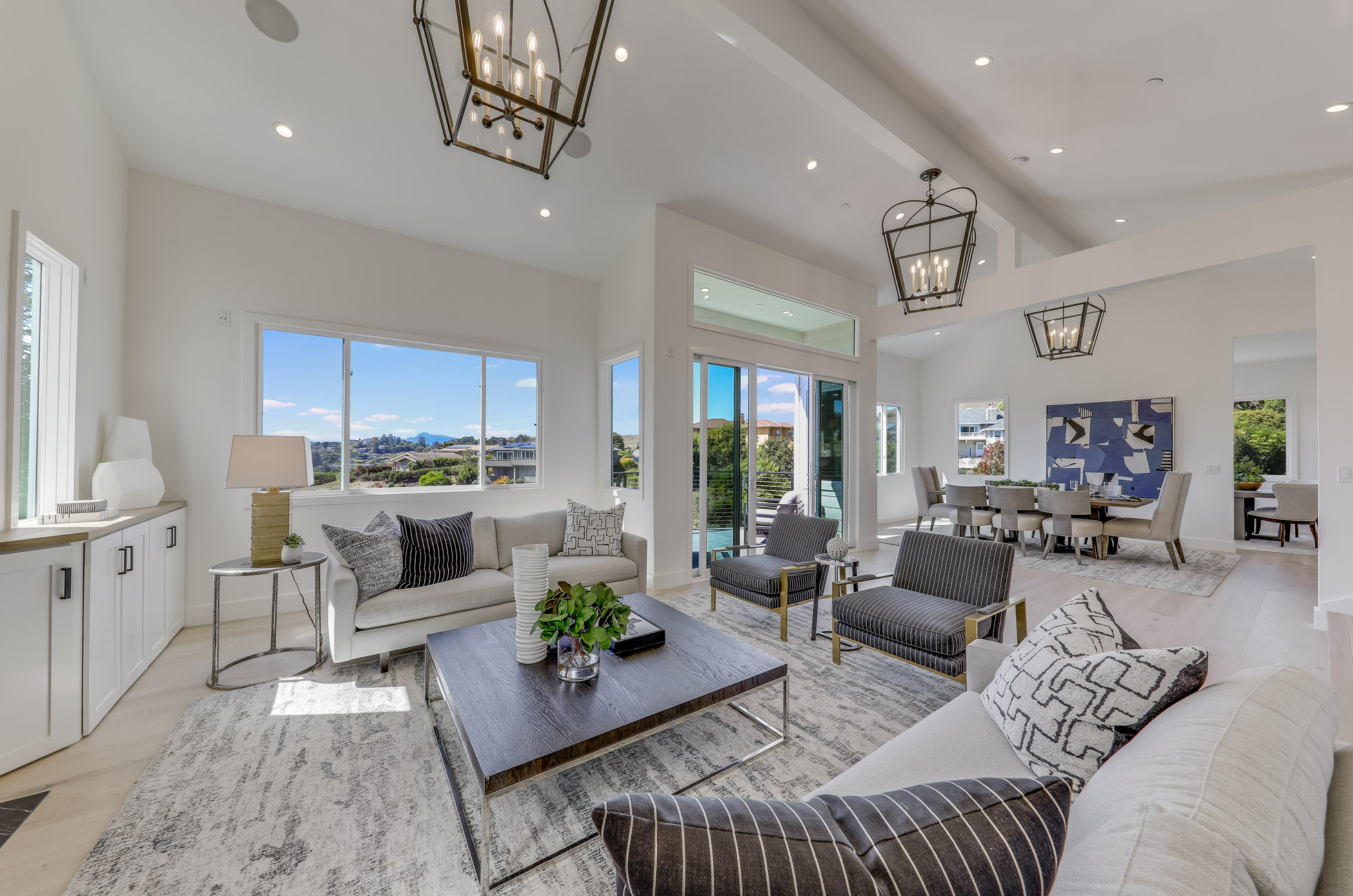 EXTRAORDINARY RENOVATION – image 5