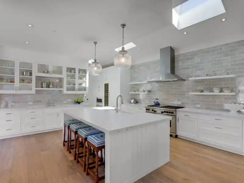 EXCEPTIONAL LUXURY RESIDENCE – image 12