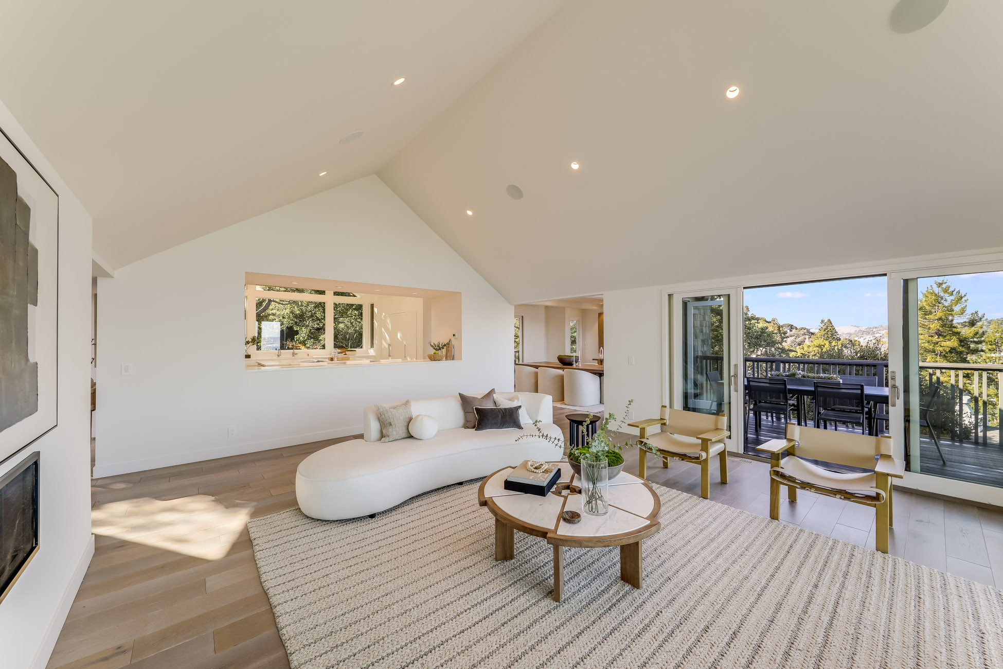 Private & Gated Contemporary Renovation – image 10