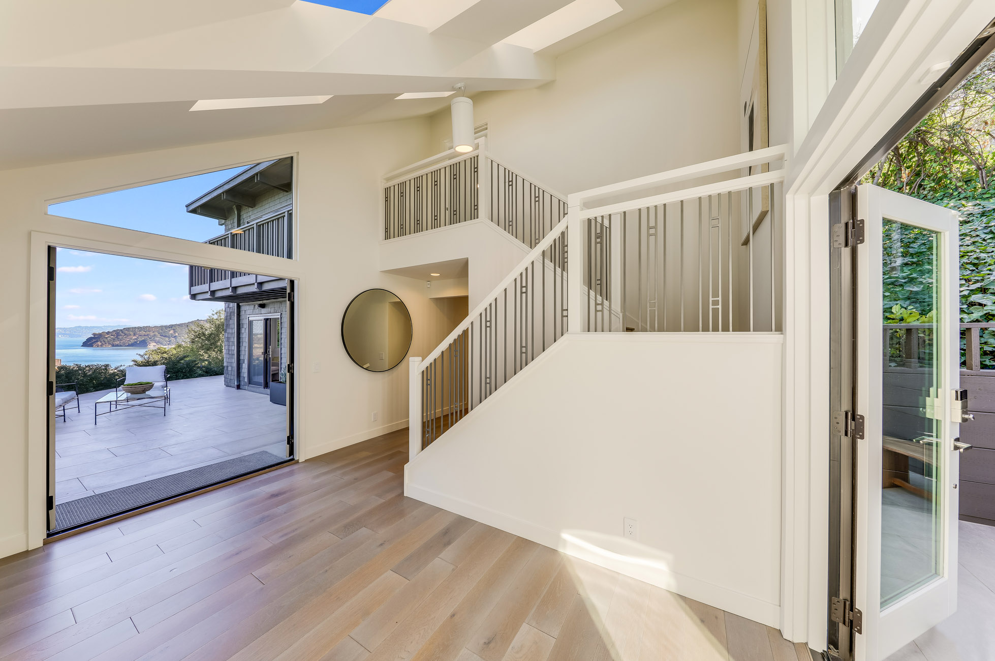 Private & Gated Contemporary Renovation – image 19