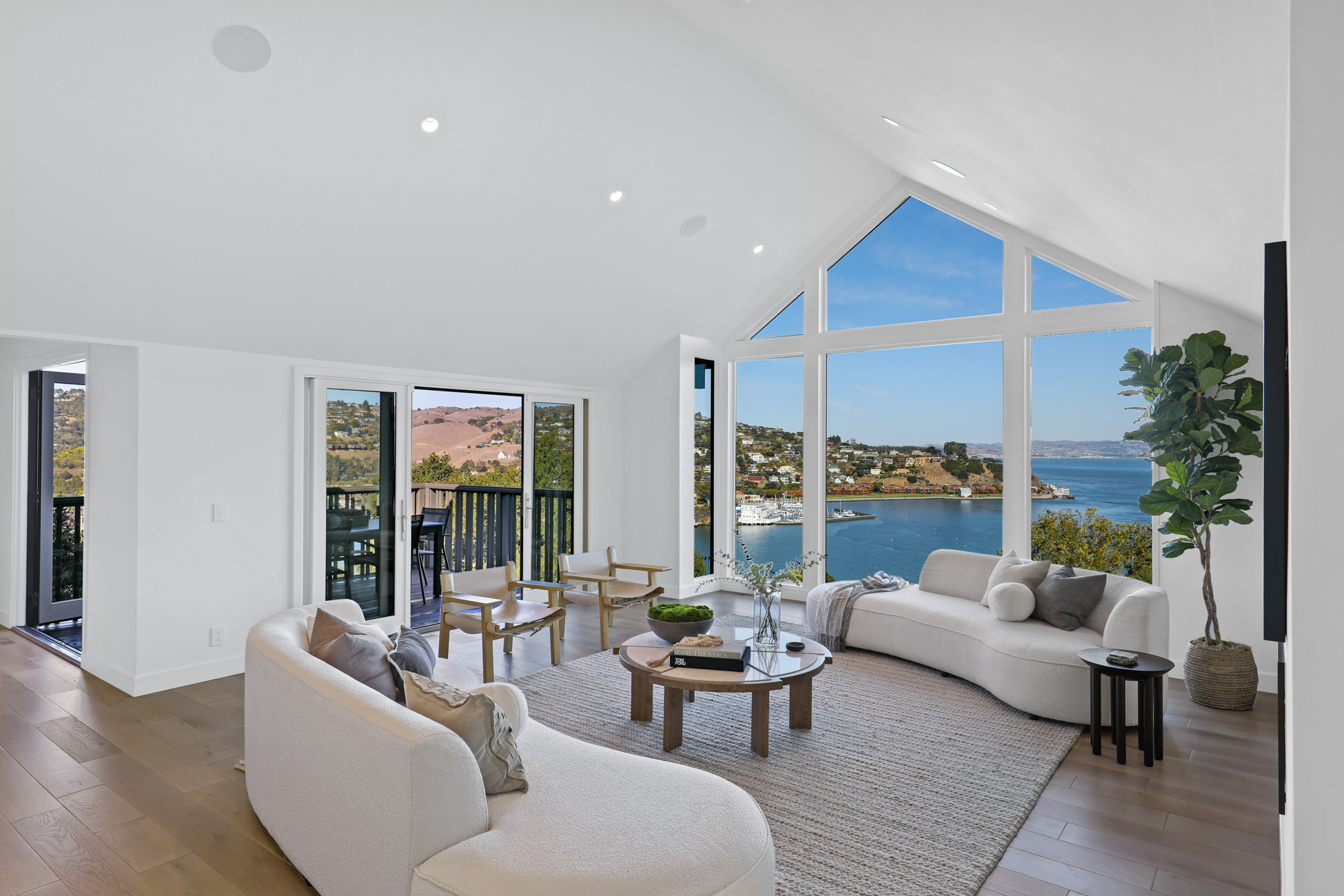 Private & Gated Contemporary Renovation – image 3