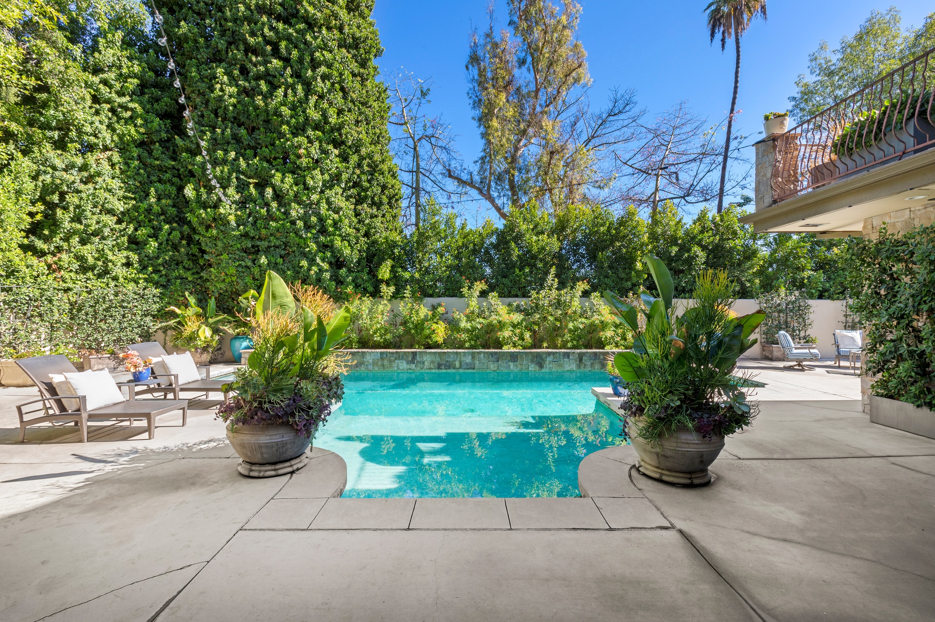 17647 Belinda Street, Encino, CA – image 30