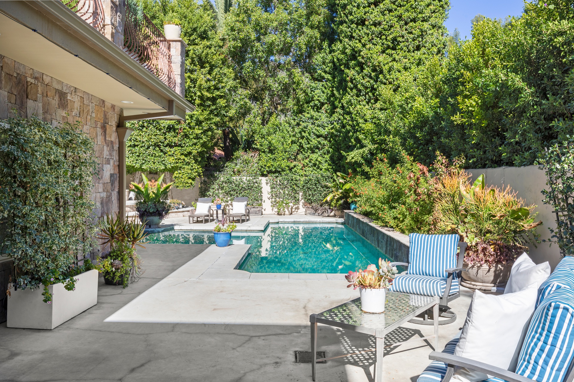 17647 Belinda Street, Encino, CA – image 32