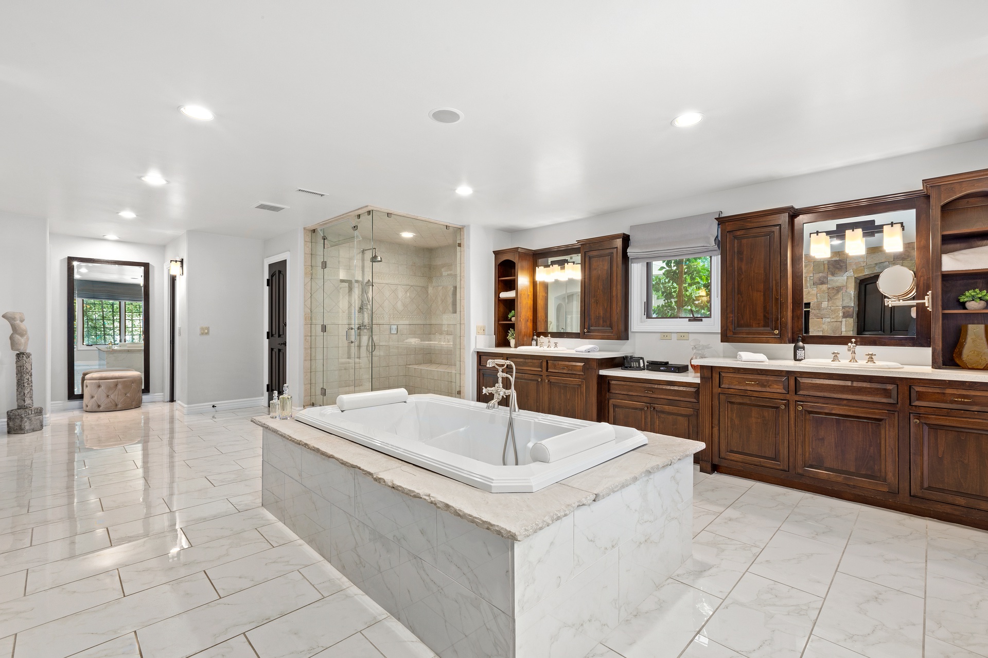 17647 Belinda Street, Encino, CA – image 39
