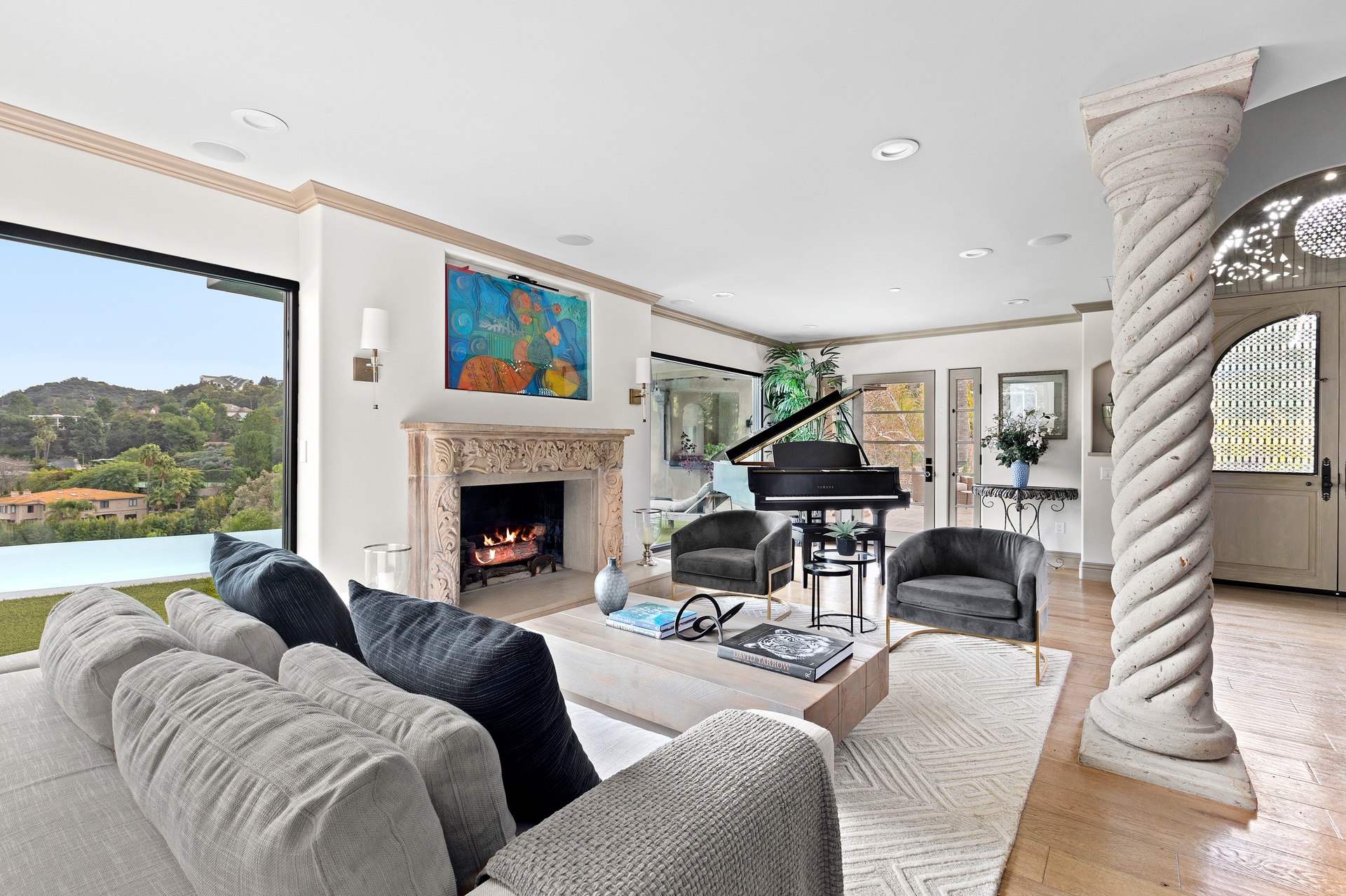 16479 Royal Hills Dr, Encino, CA – image 4