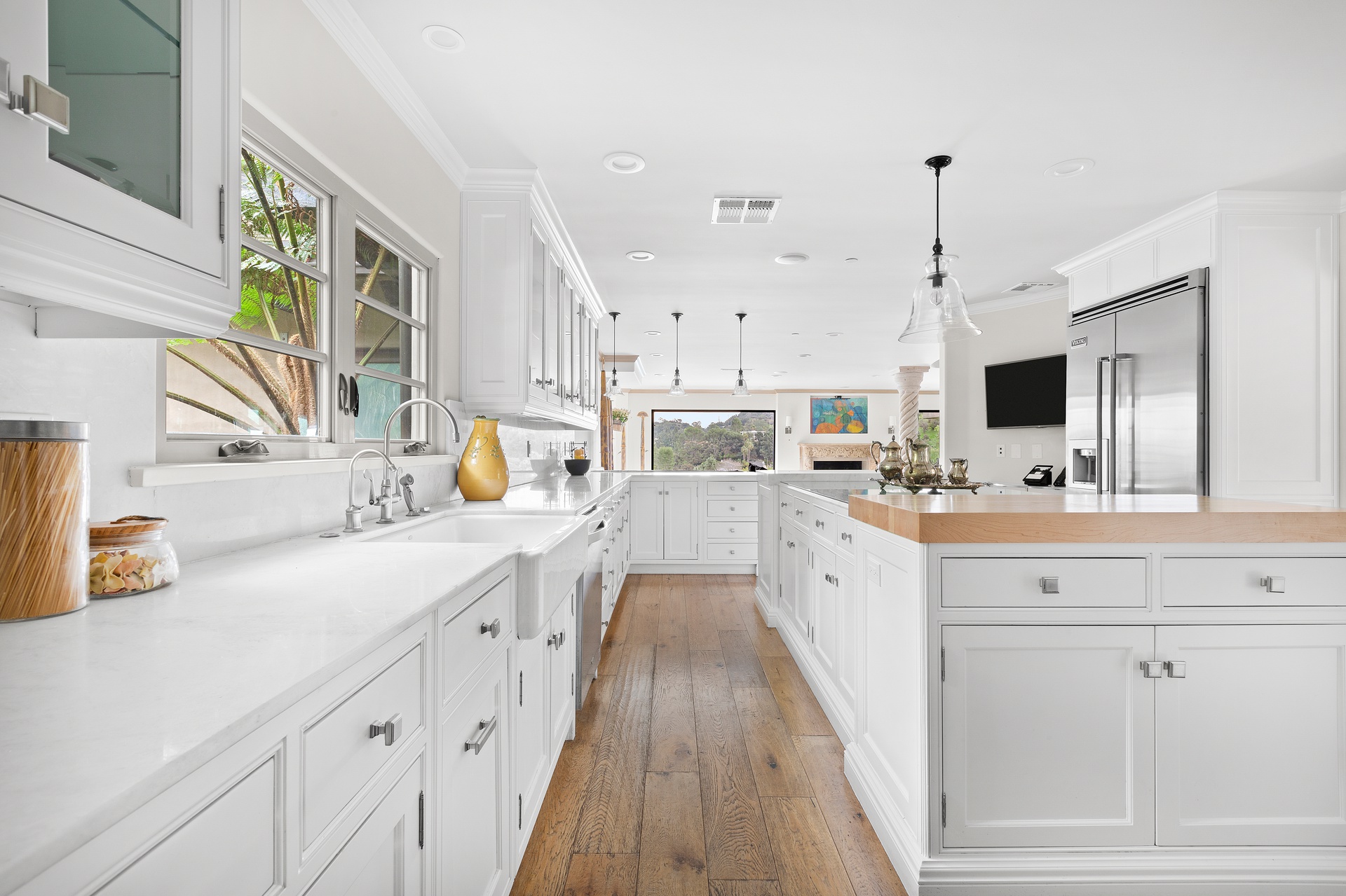 16479 Royal Hills Dr, Encino, CA – image 16